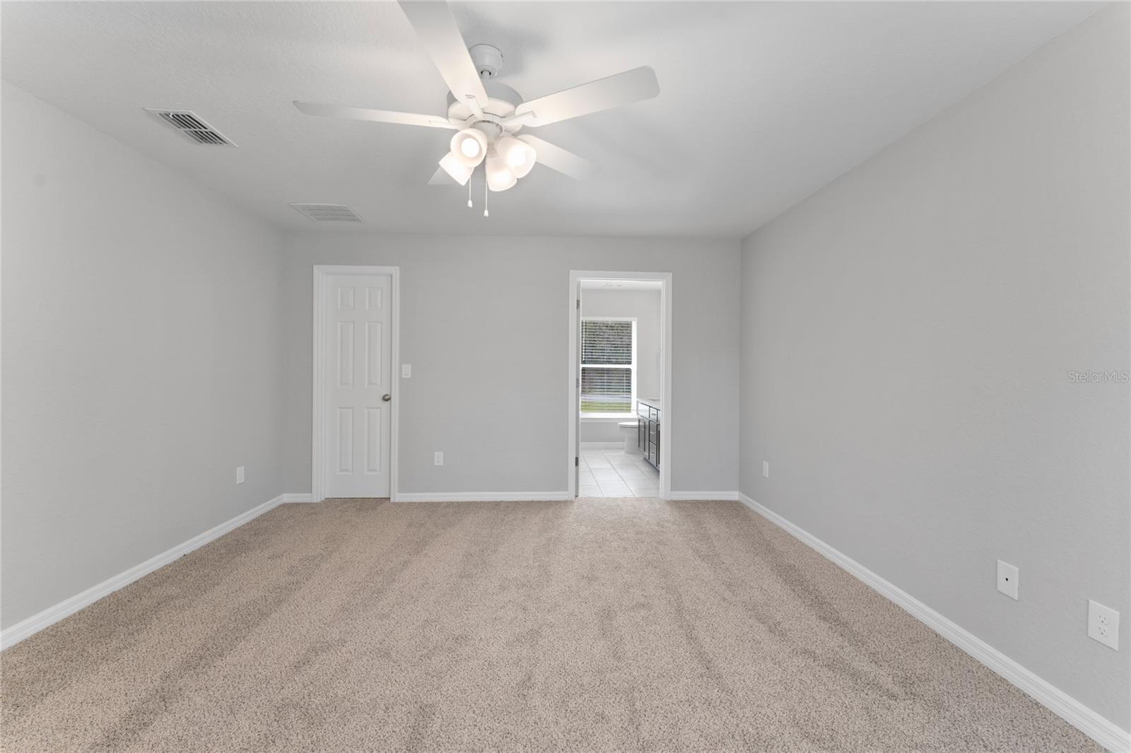 Image 18 of 50 For 9461 Sandree Drive