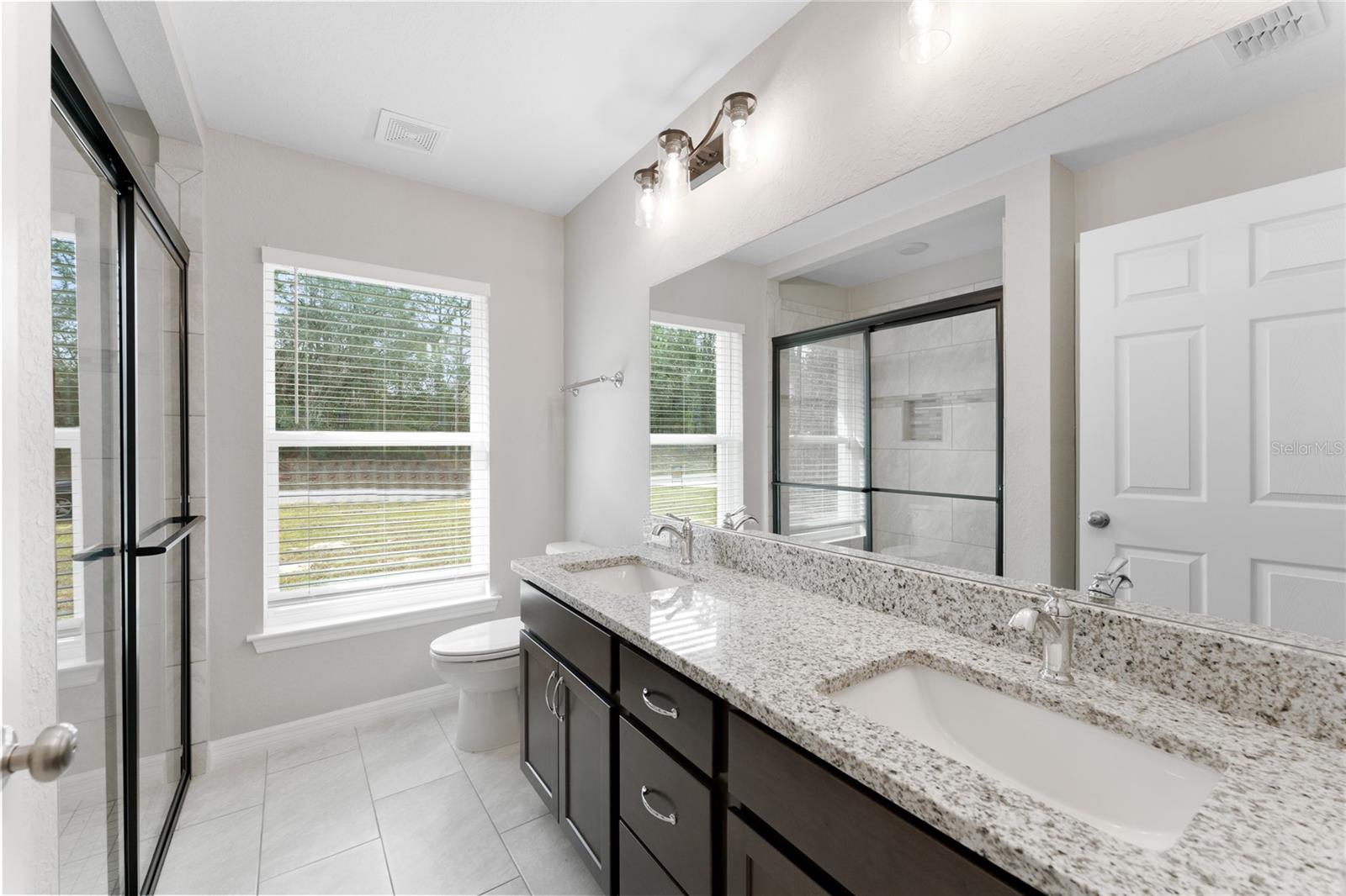 Image 21 of 50 For 9461 Sandree Drive