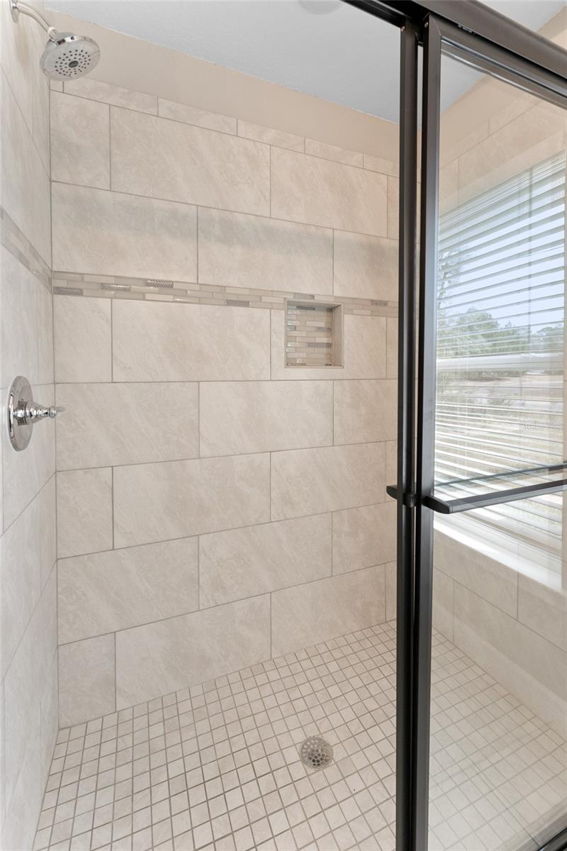 Image 22 of 50 For 9461 Sandree Drive