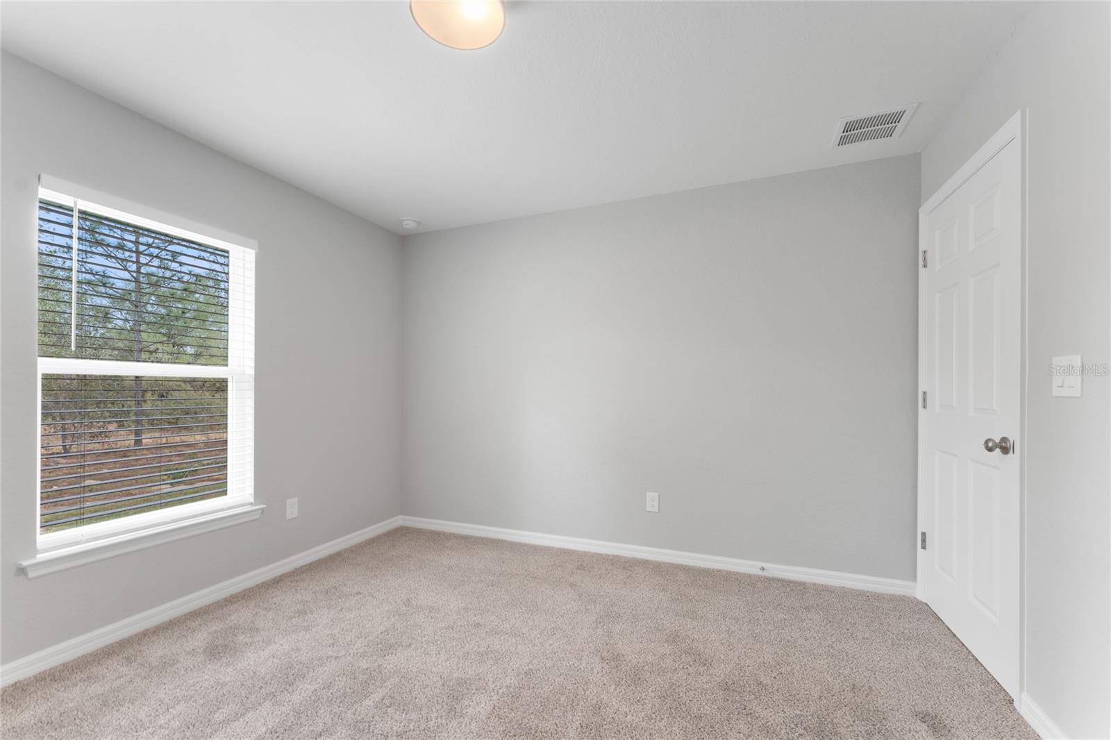 Image 35 of 50 For 9461 Sandree Drive