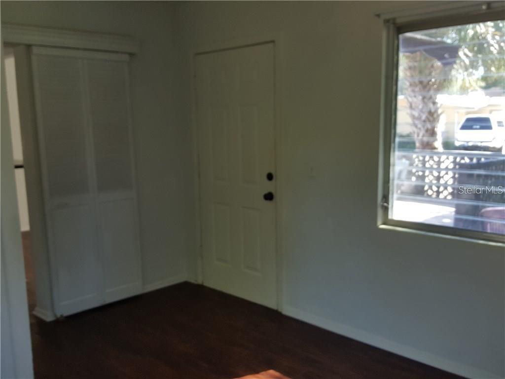 Image 11 of 35 For 5839 Grand Boulevard
