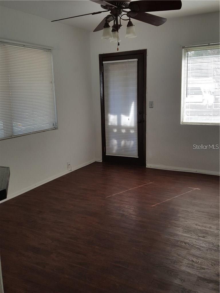 Image 4 of 35 For 5839 Grand Boulevard