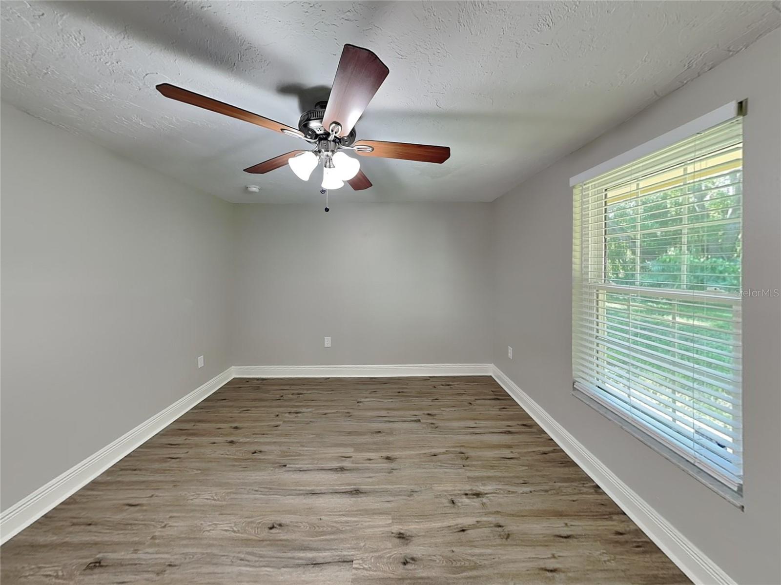 Image 6 of 15 For 5058 Silk Oak Drive