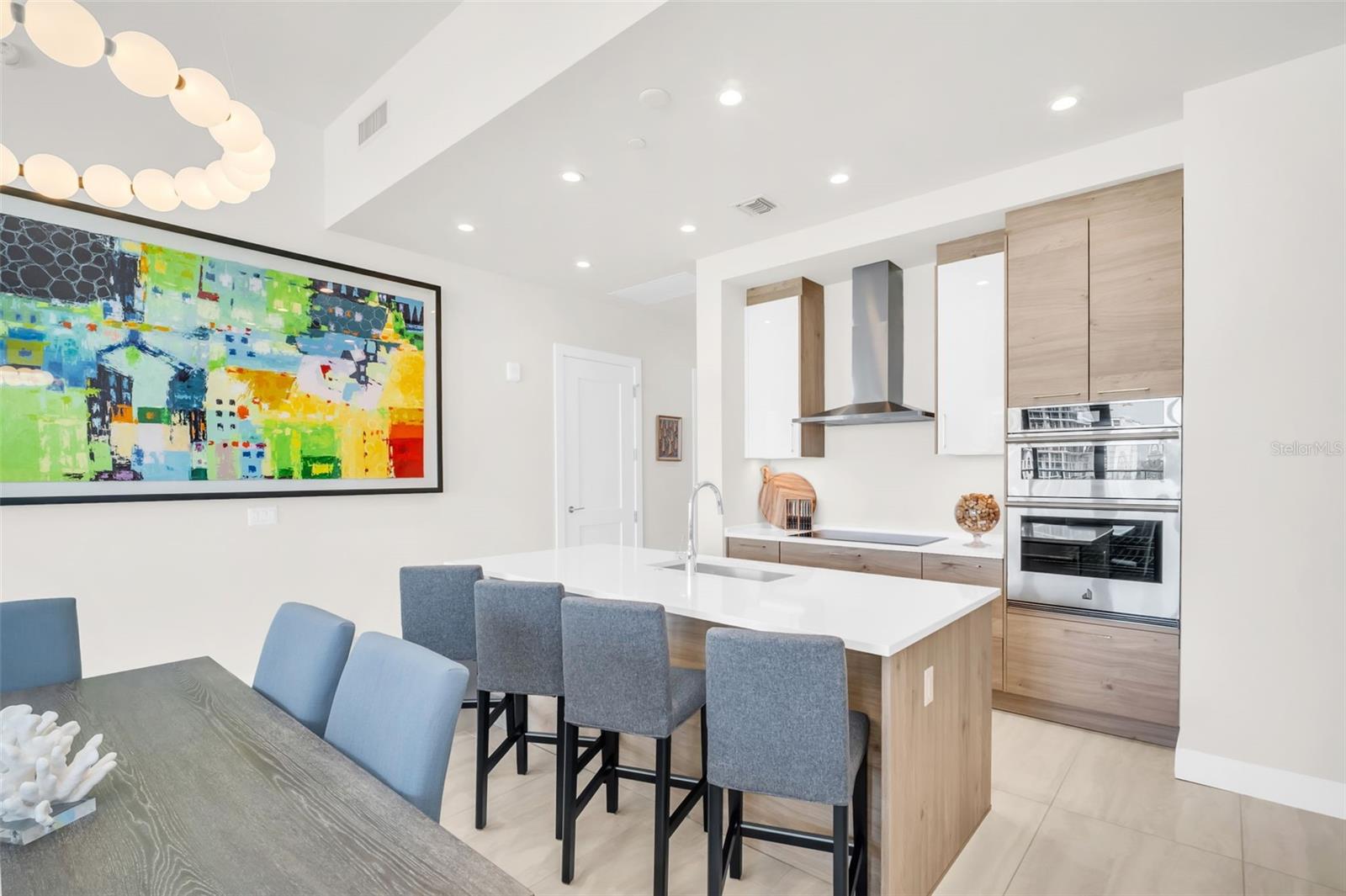 Image 3 of 44 For 301 1st Street S 706