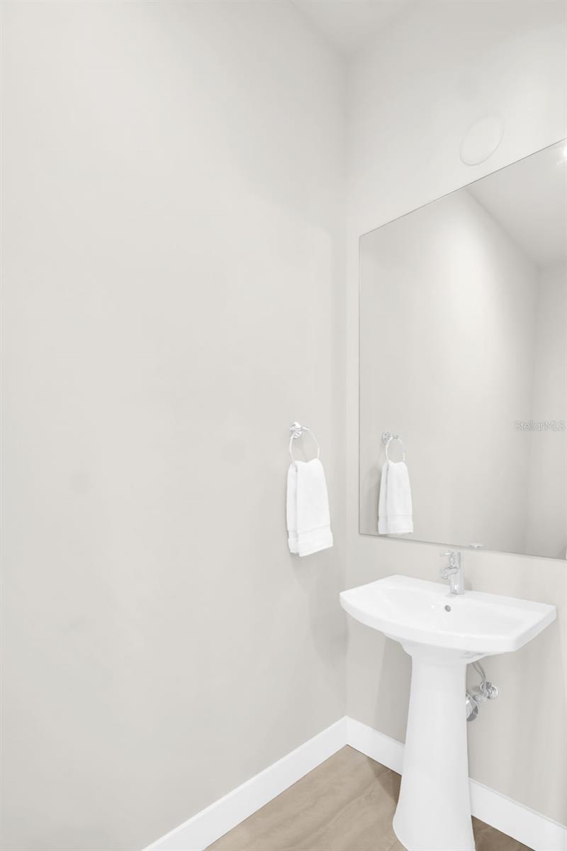 Image 32 of 44 For 301 1st Street S 706