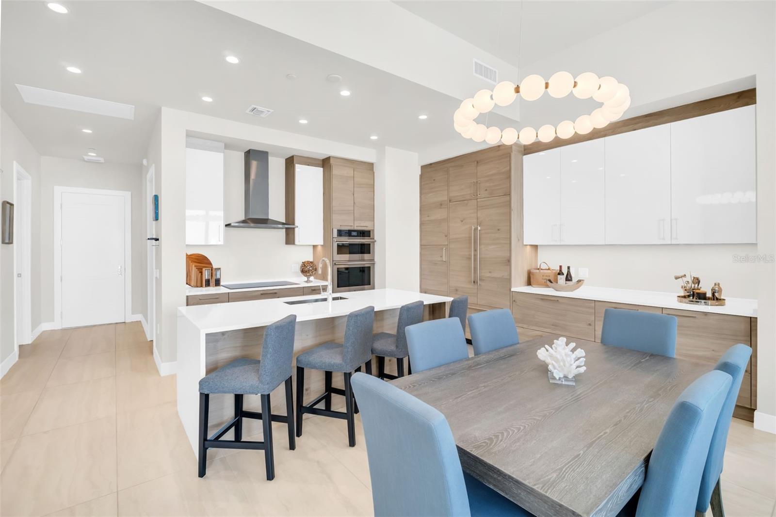 Image 5 of 44 For 301 1st Street S 706