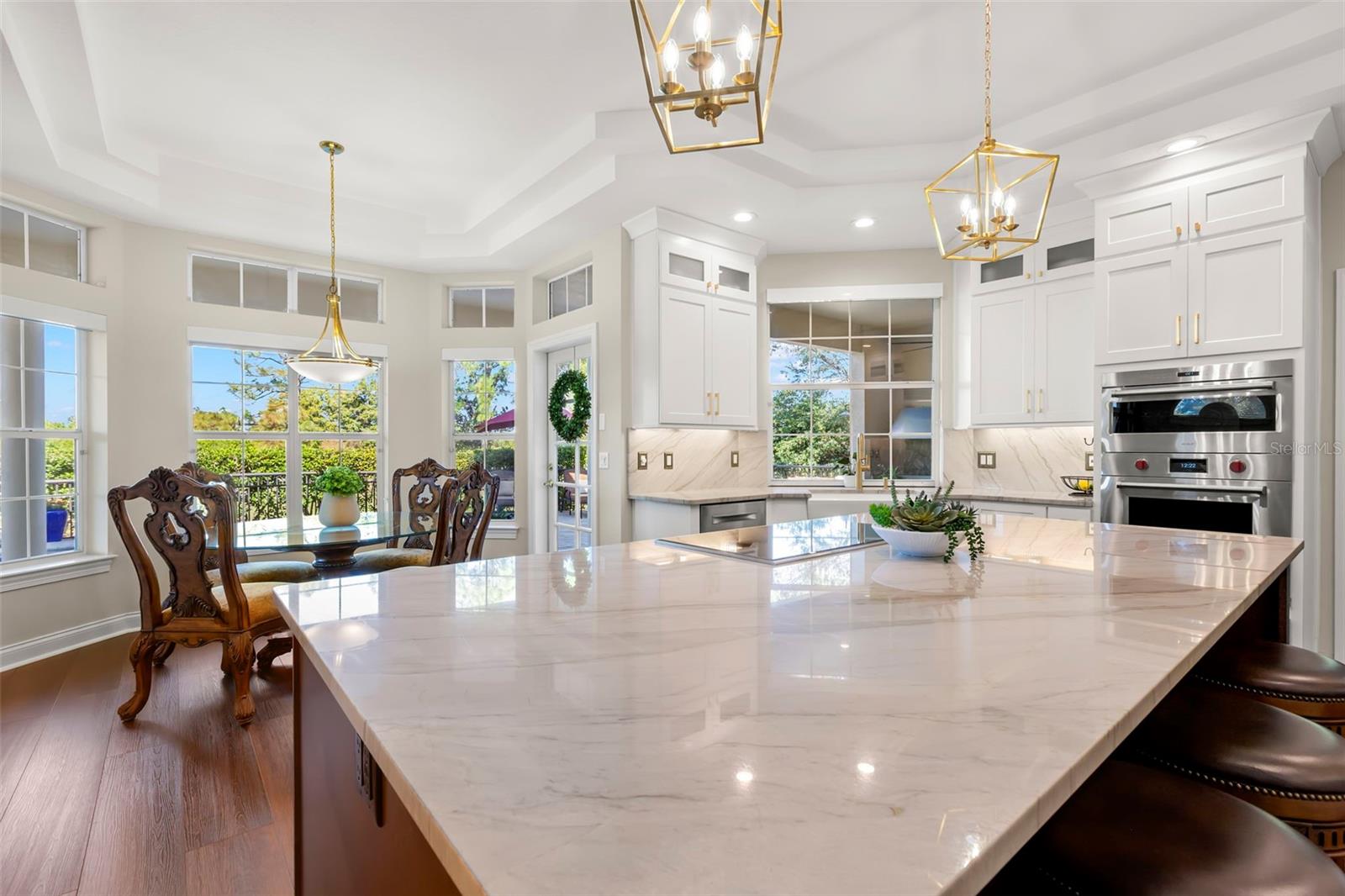 Listing photo id 15 for 9183 Waterash Lane N