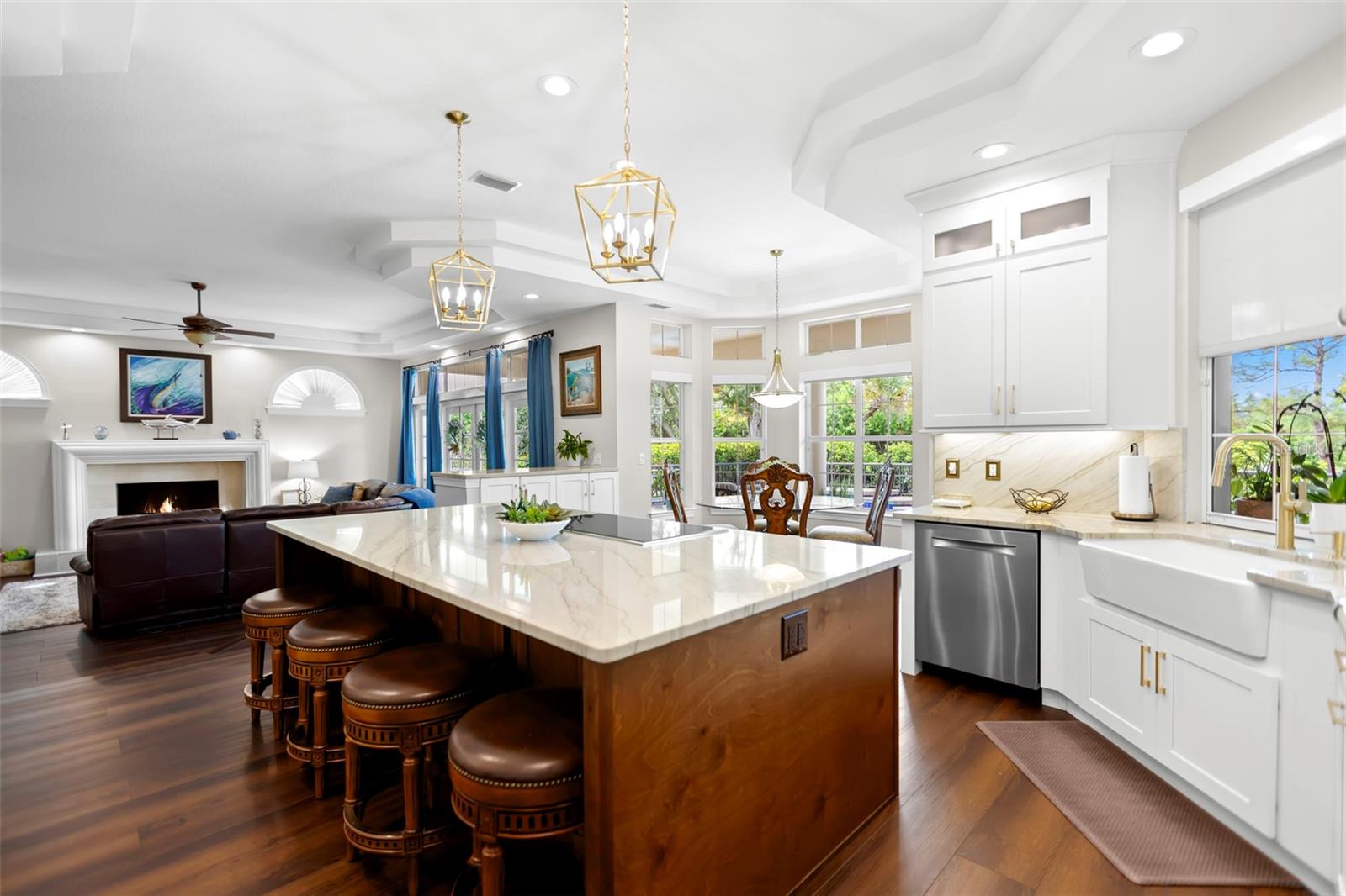 Listing photo id 16 for 9183 Waterash Lane N