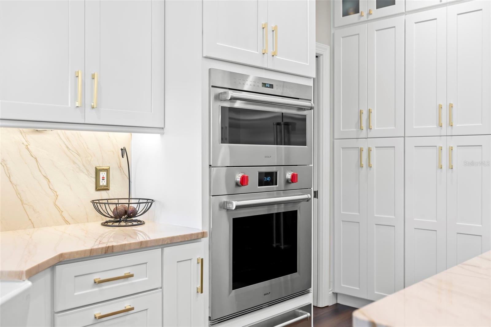 Listing photo id 23 for 9183 Waterash Lane N