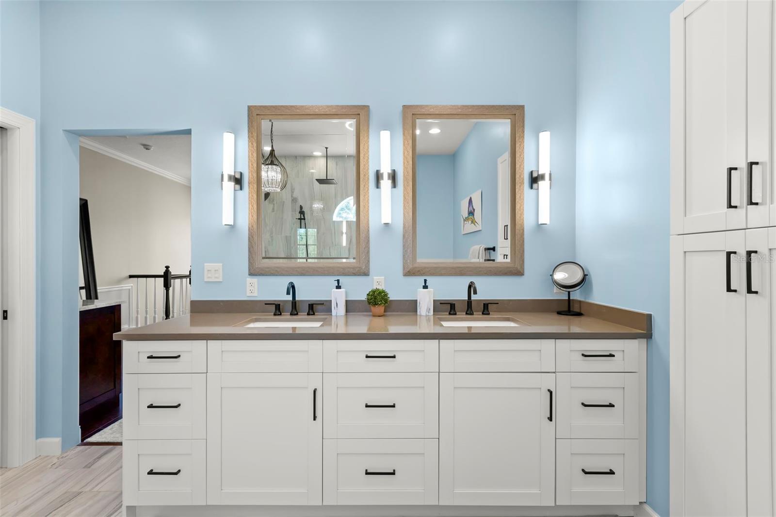 Listing photo id 39 for 9183 Waterash Lane N