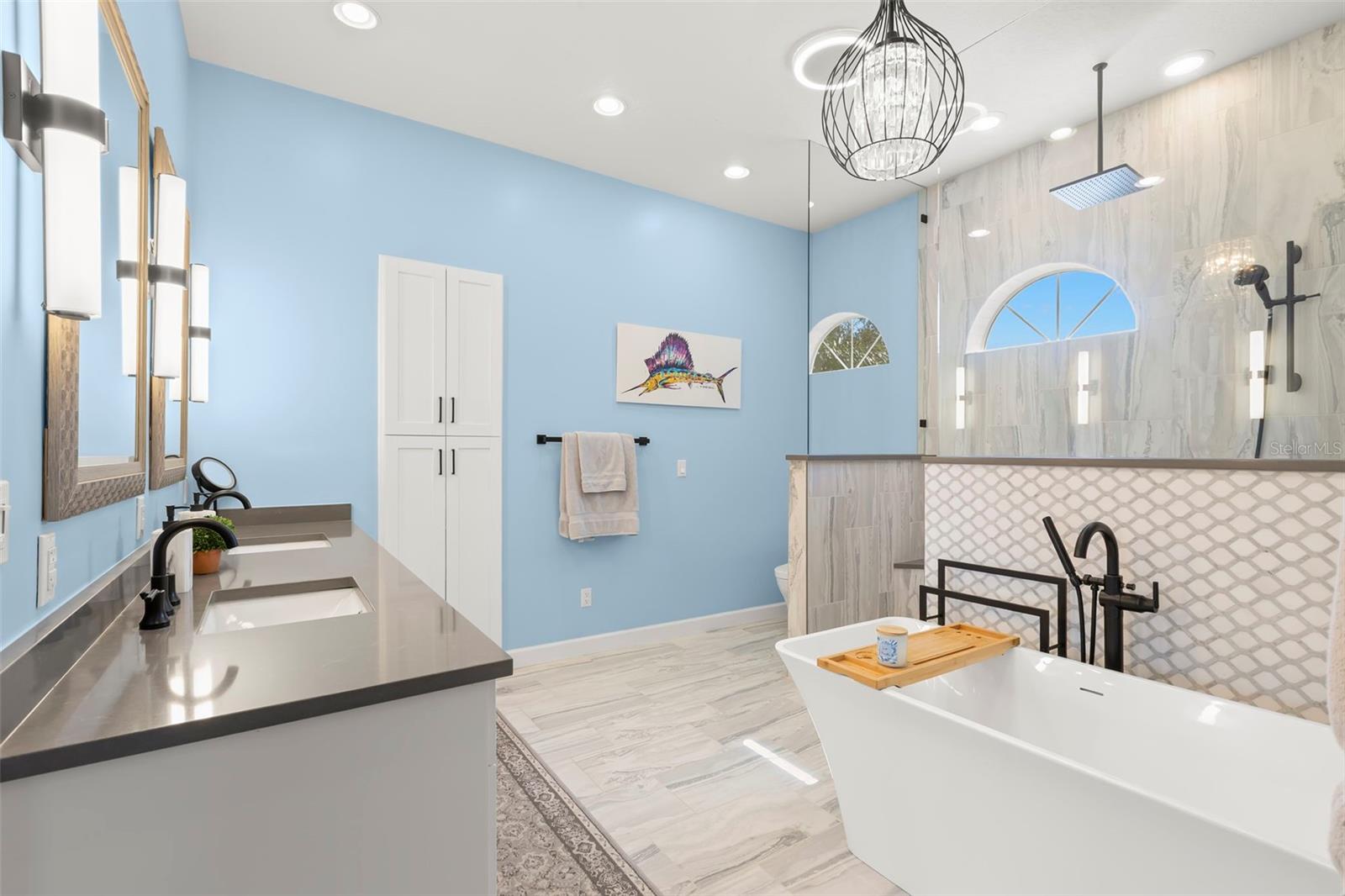 Listing photo id 41 for 9183 Waterash Lane N