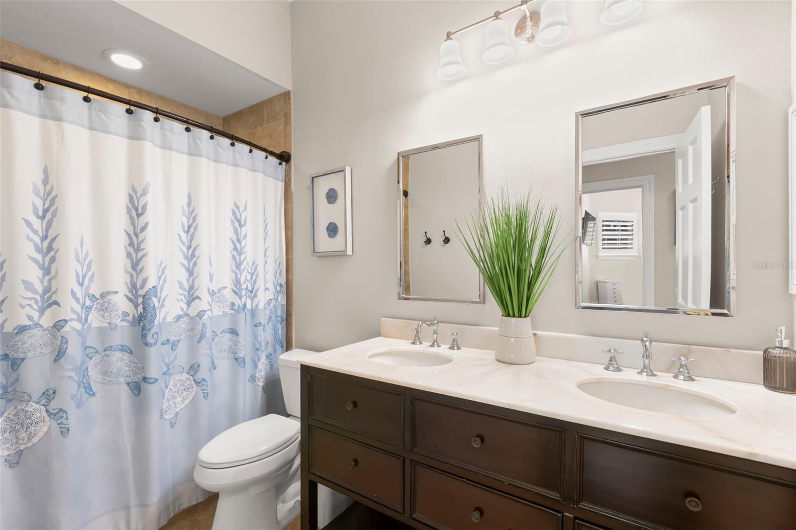 Listing photo id 50 for 9183 Waterash Lane N