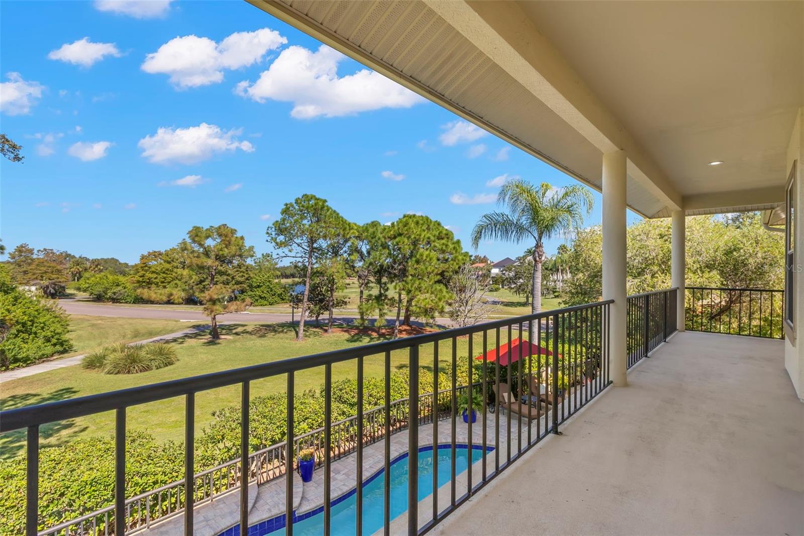 Listing photo id 78 for 9183 Waterash Lane N