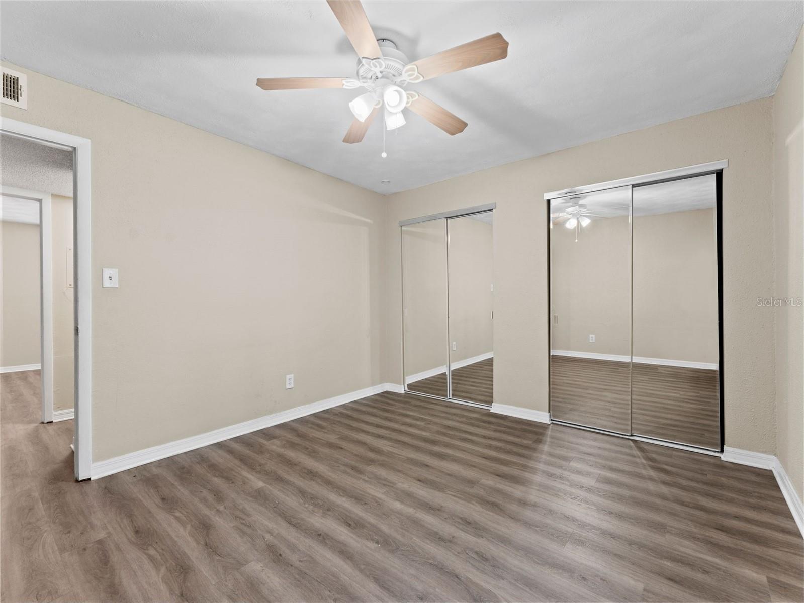 Image 11 of 14 For 2808 Azeele Street 117