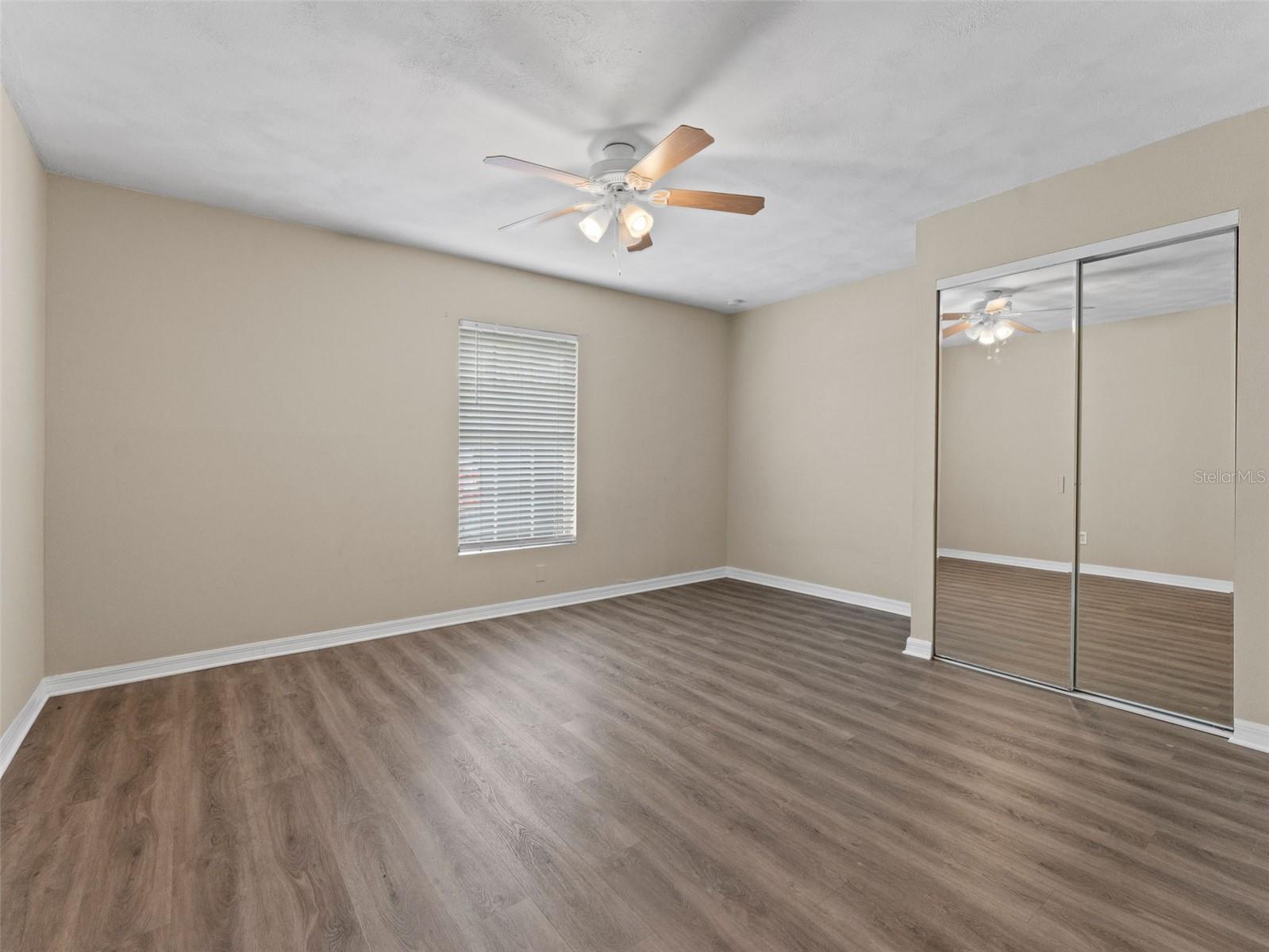 Image 7 of 14 For 2808 Azeele Street 117