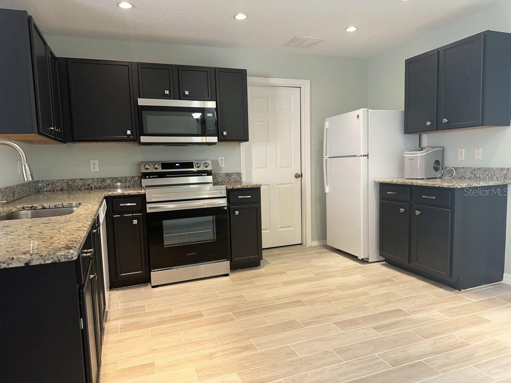 Image 4 of 20 For 13646 Tramore Drive