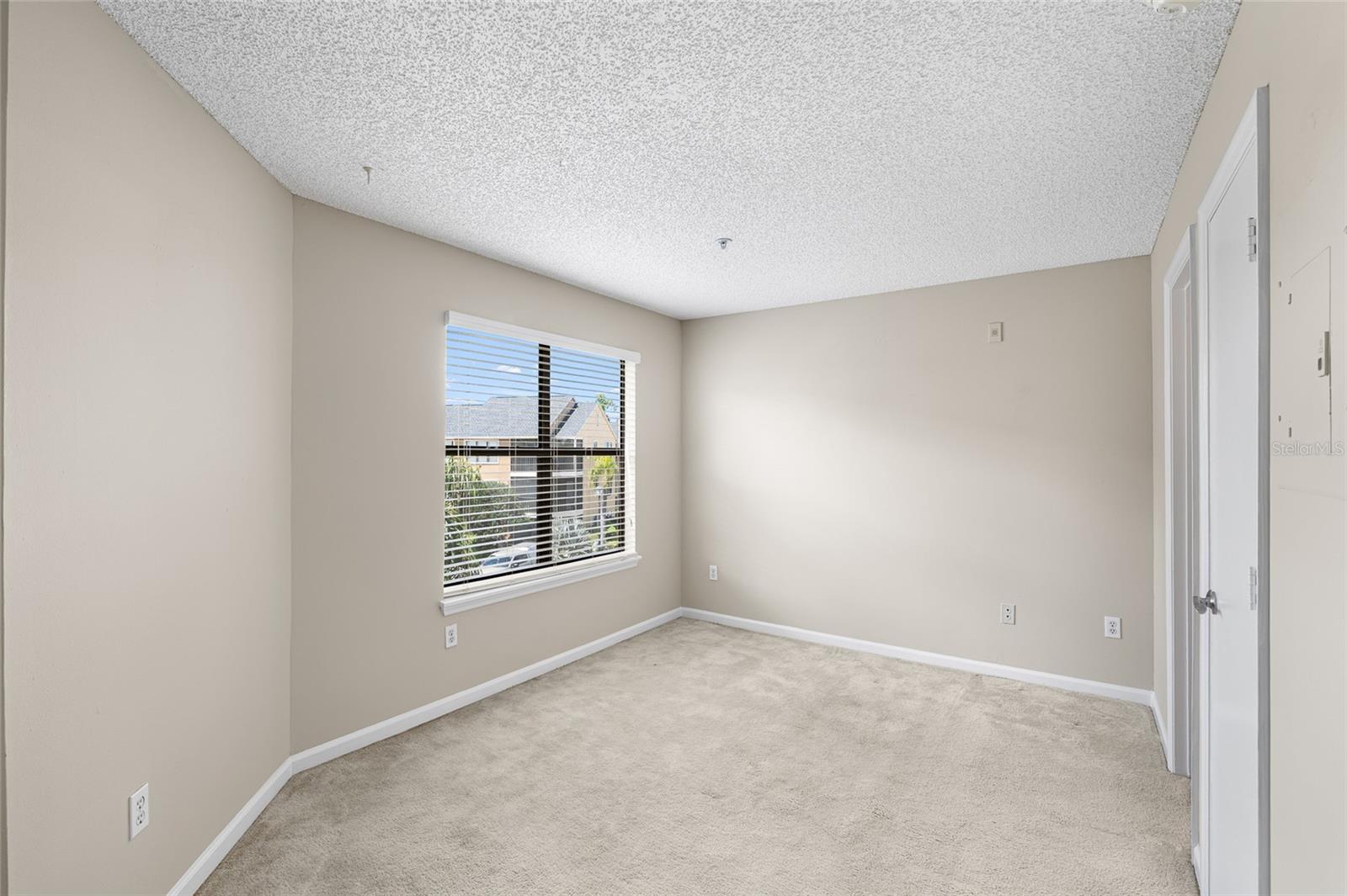 Image 13 of 28 For 11901 4th Street N 5311