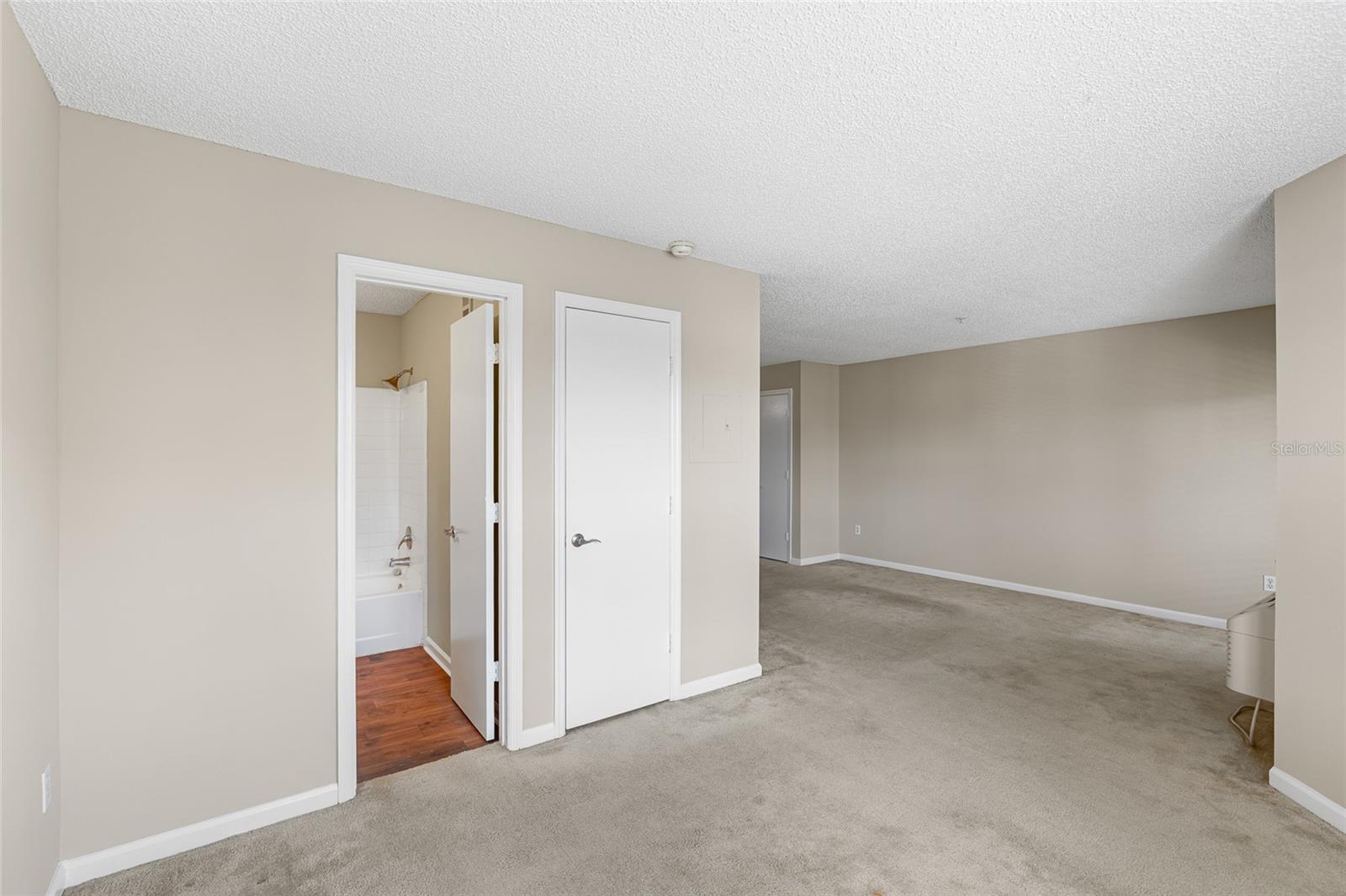 Image 14 of 28 For 11901 4th Street N 5311
