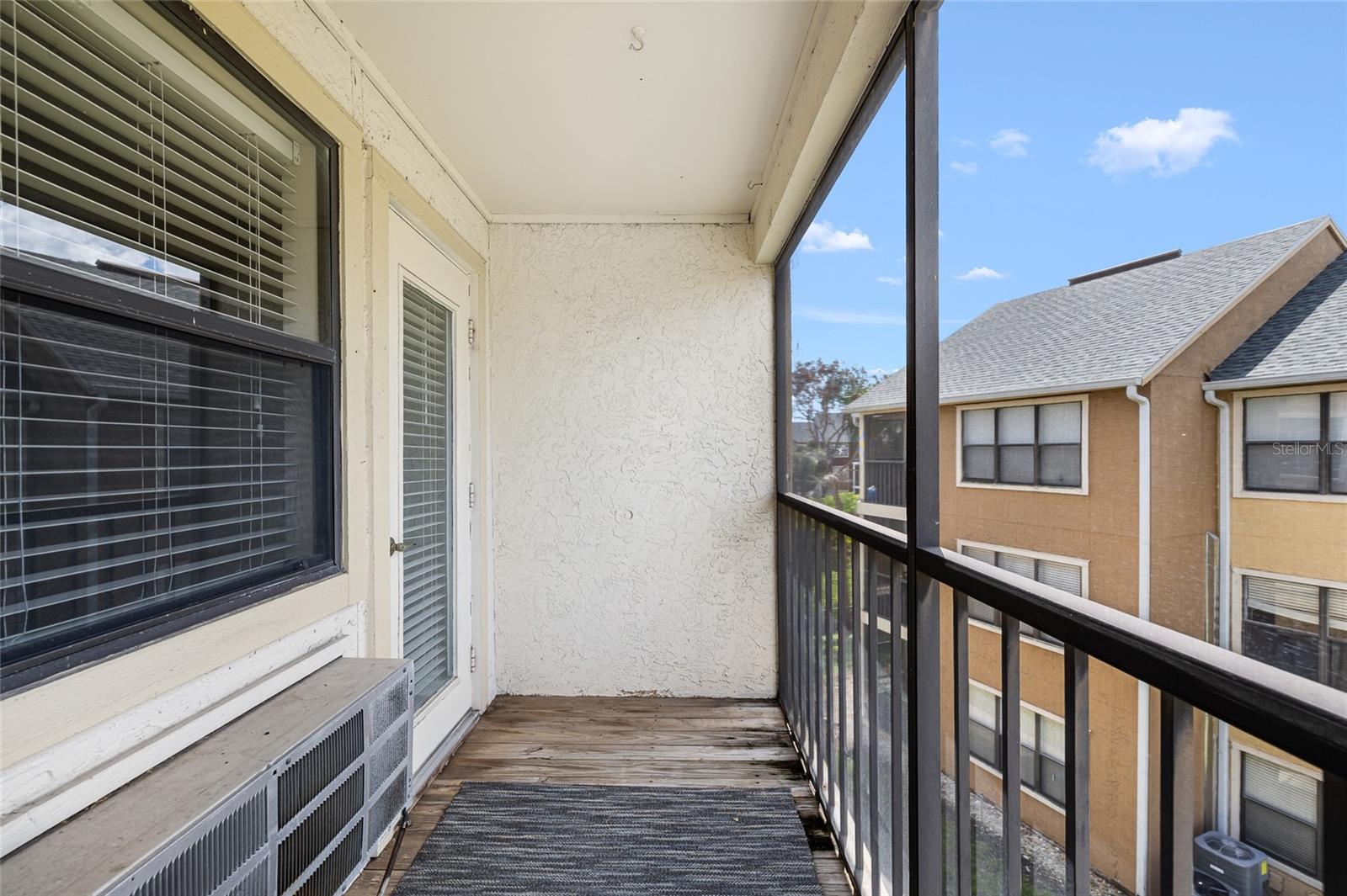 Image 20 of 28 For 11901 4th Street N 5311