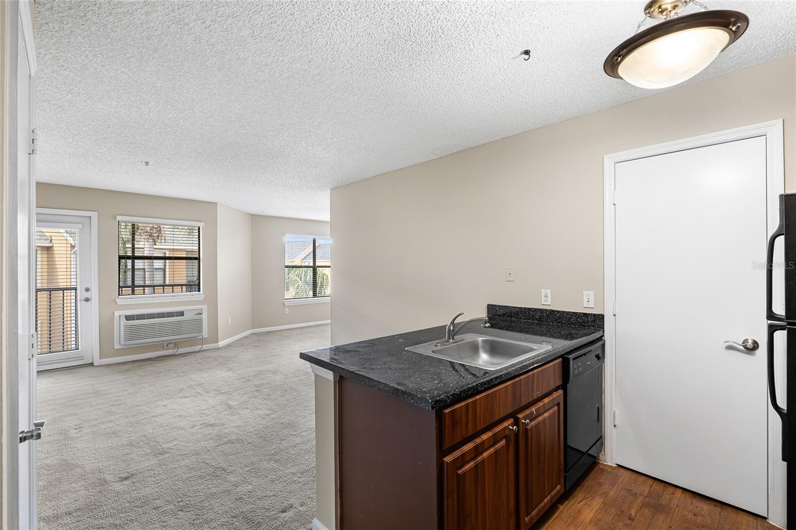 Image 6 of 28 For 11901 4th Street N 5311
