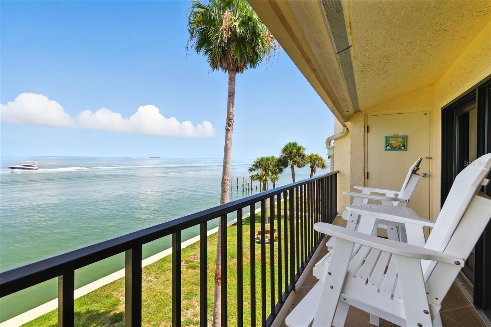 Image 12 of 33 For 7540 Sunshine Skyway Lane S 221