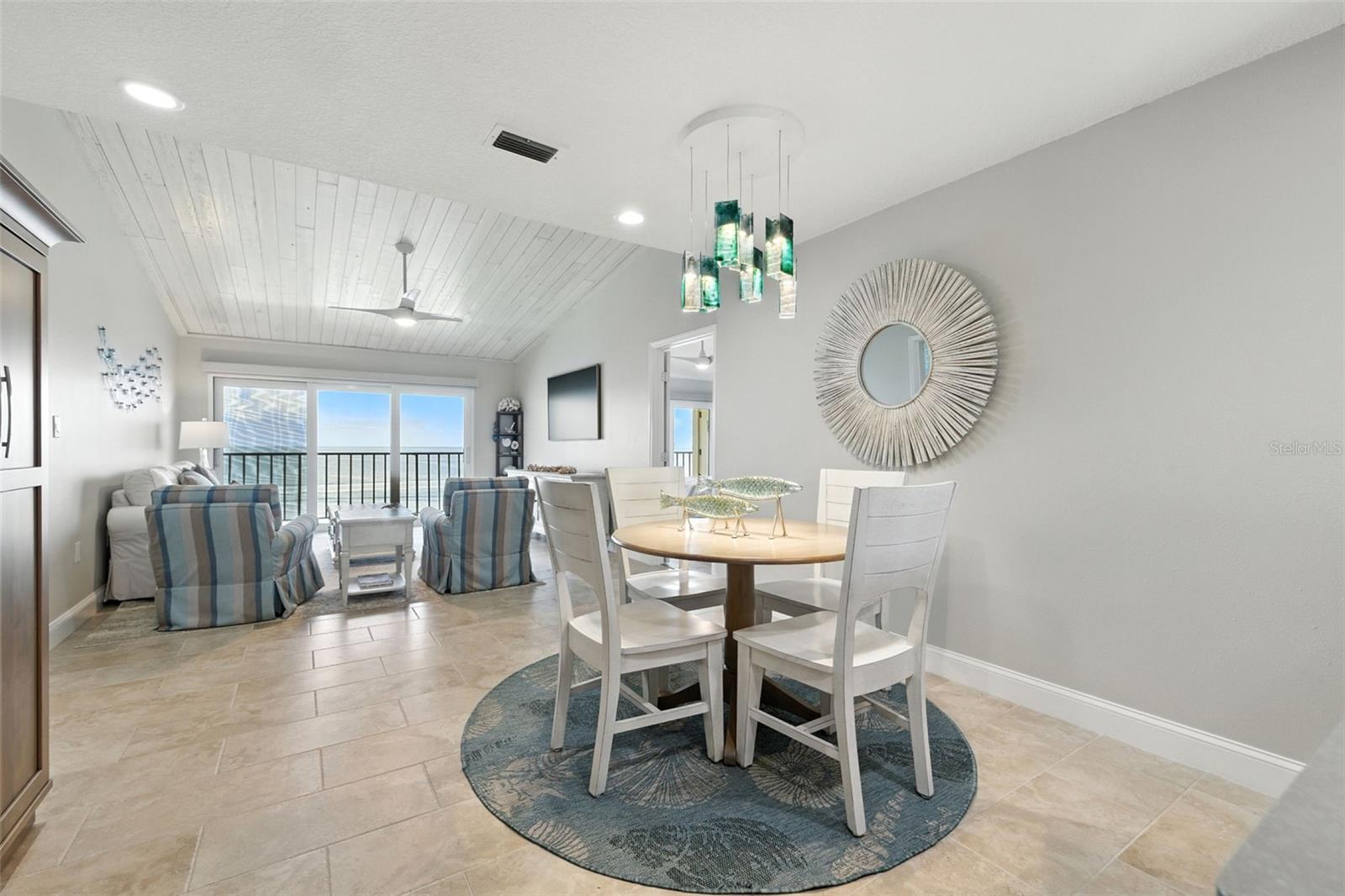 Image 14 of 33 For 7540 Sunshine Skyway Lane S 221
