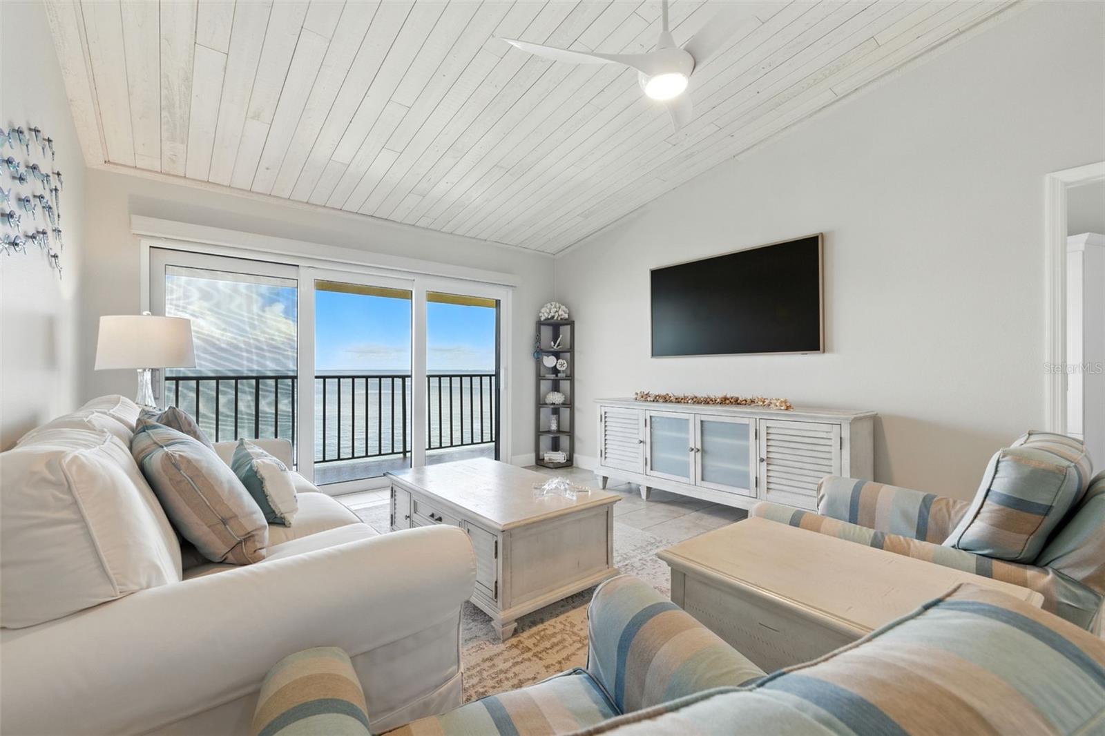 Image 15 of 33 For 7540 Sunshine Skyway Lane S 221