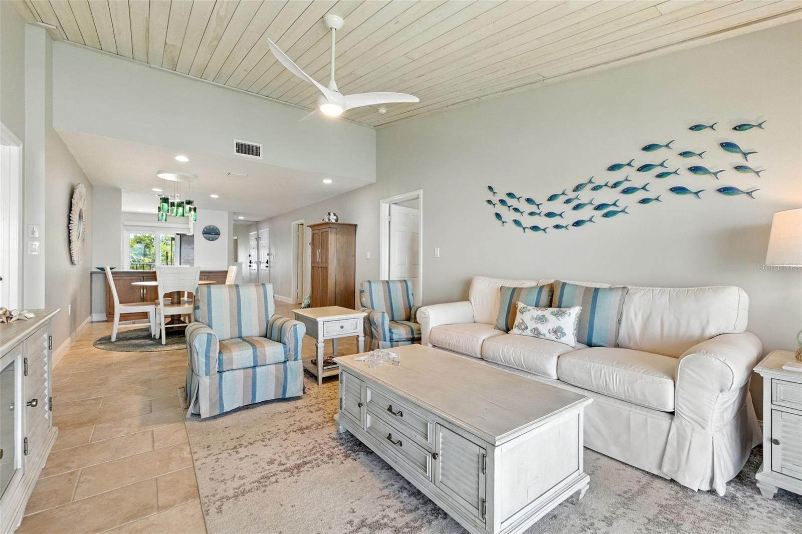 Image 17 of 33 For 7540 Sunshine Skyway Lane S 221