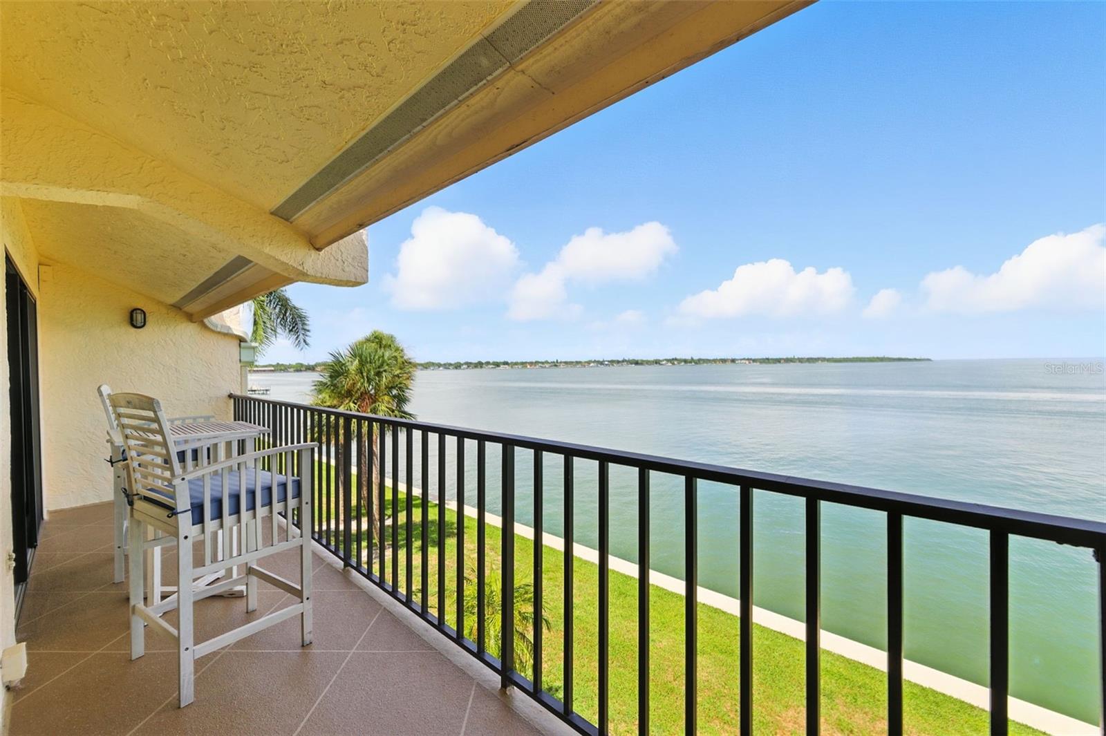 Image 18 of 33 For 7540 Sunshine Skyway Lane S 221