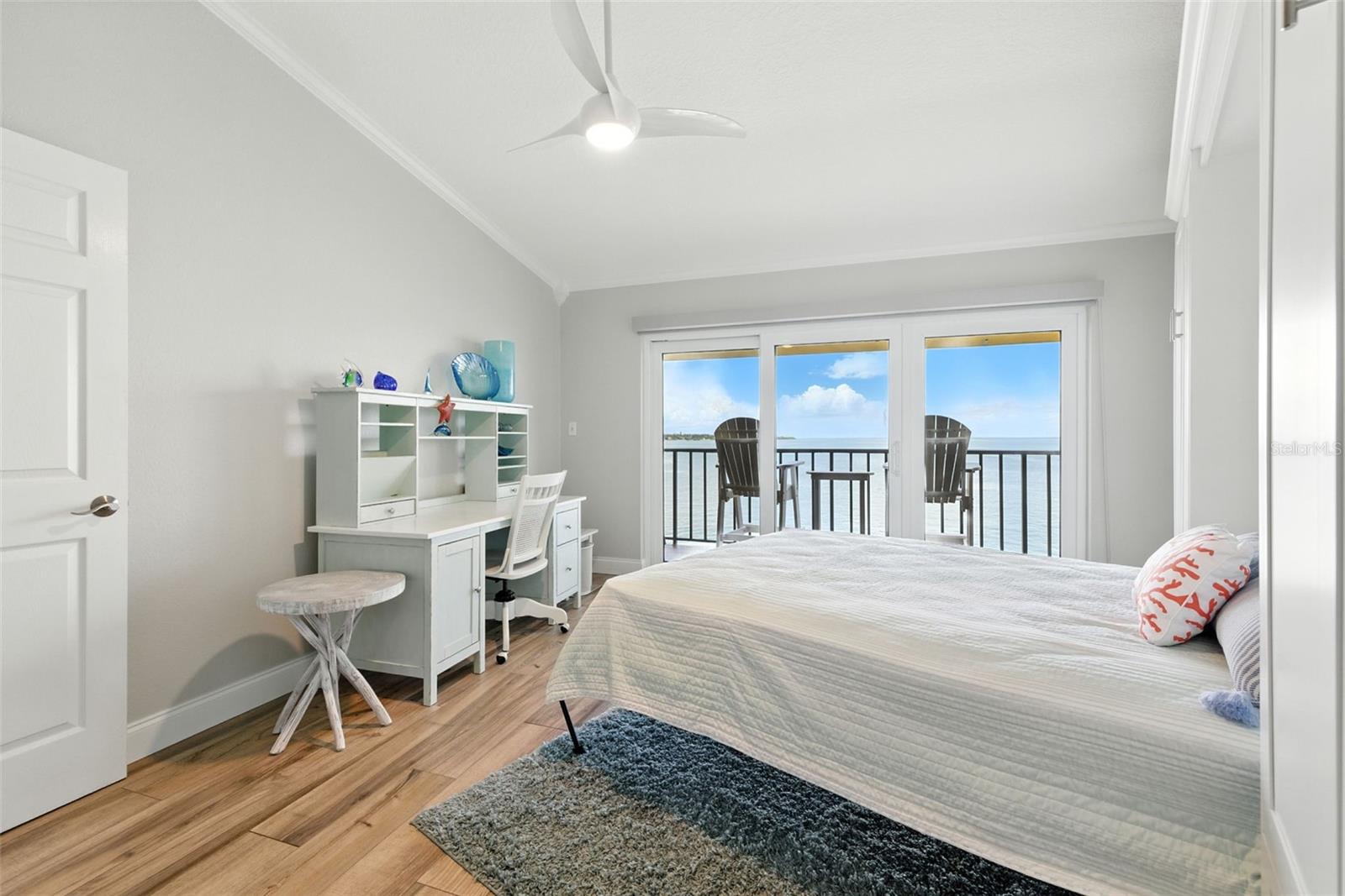 Image 27 of 33 For 7540 Sunshine Skyway Lane S 221