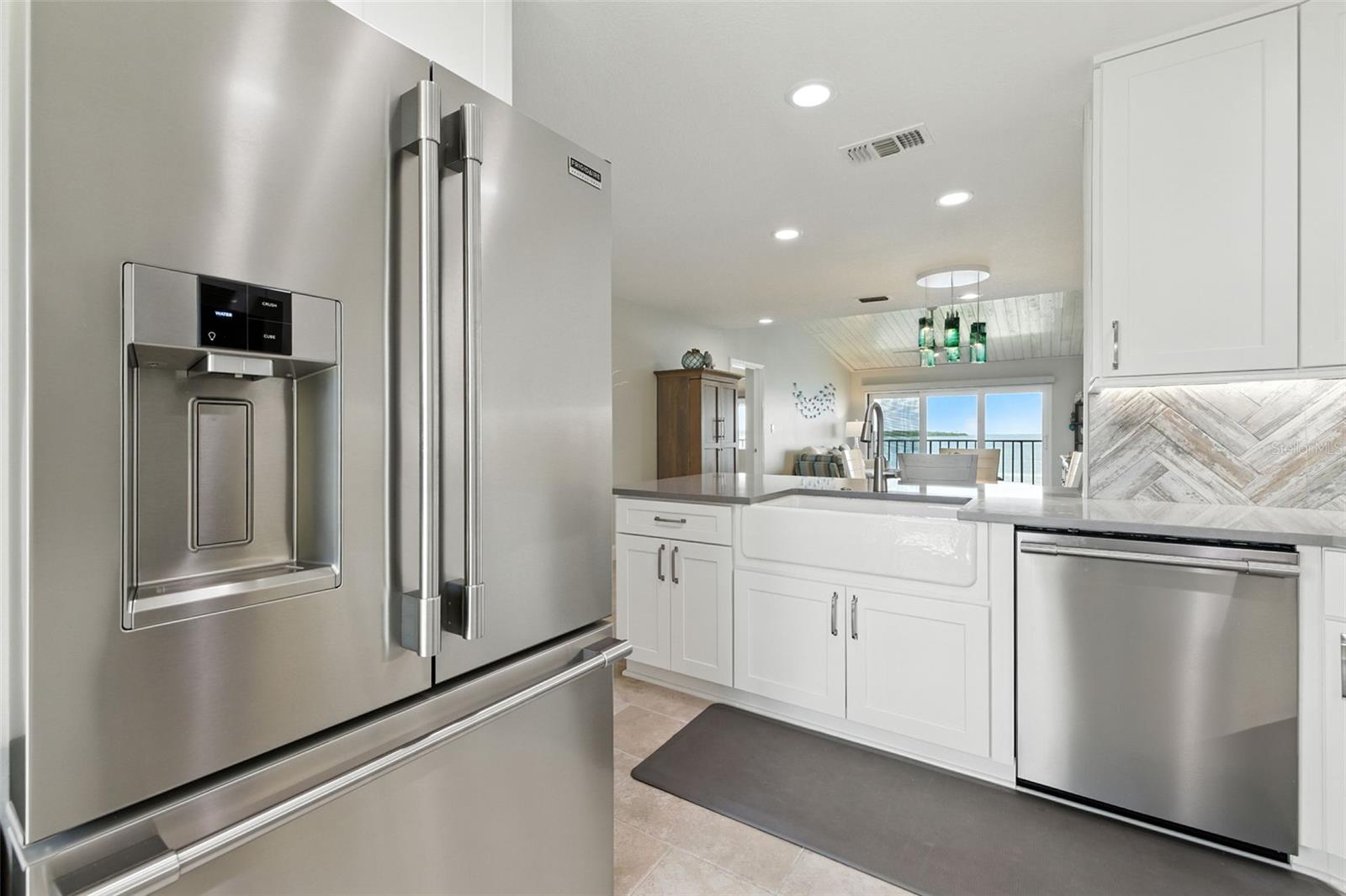 Image 9 of 33 For 7540 Sunshine Skyway Lane S 221