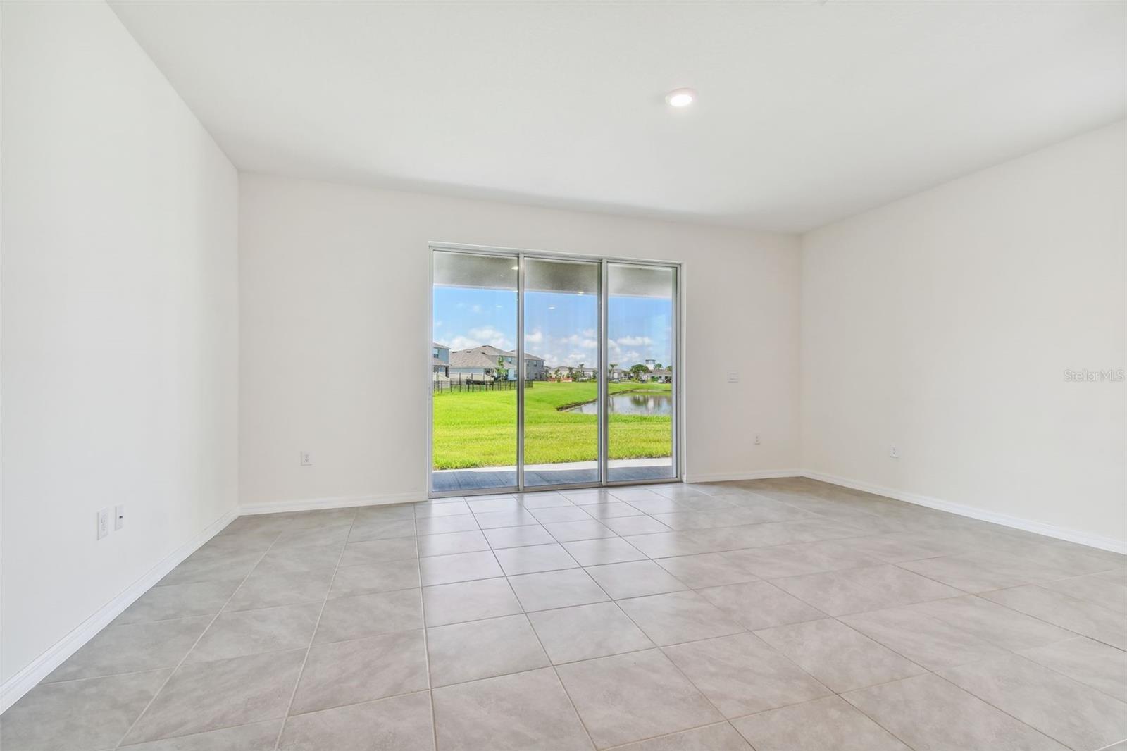 Image 27 of 82 For 33078 Major Oak Drive