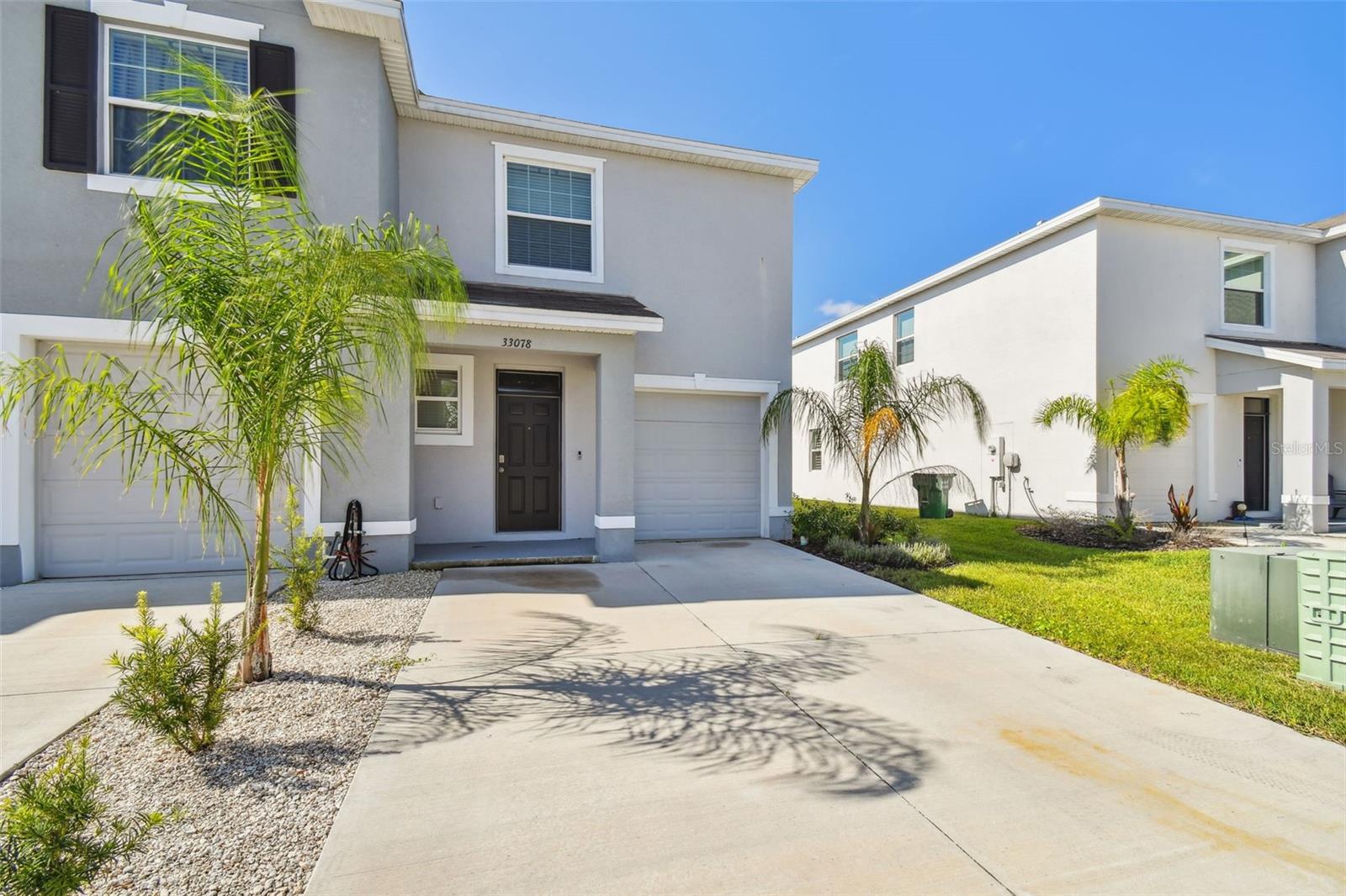 Image 4 of 82 For 33078 Major Oak Drive