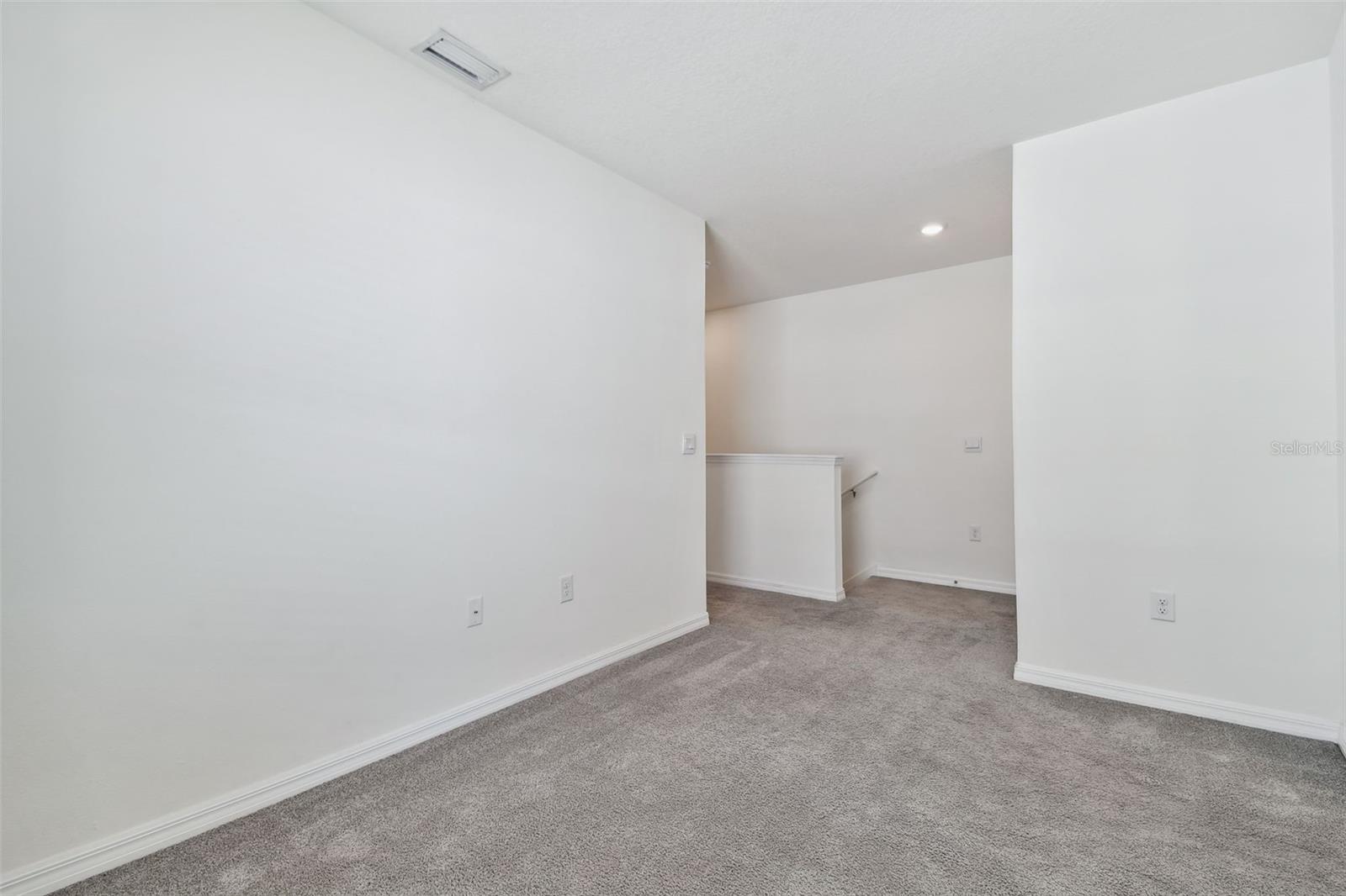 Image 41 of 82 For 33078 Major Oak Drive