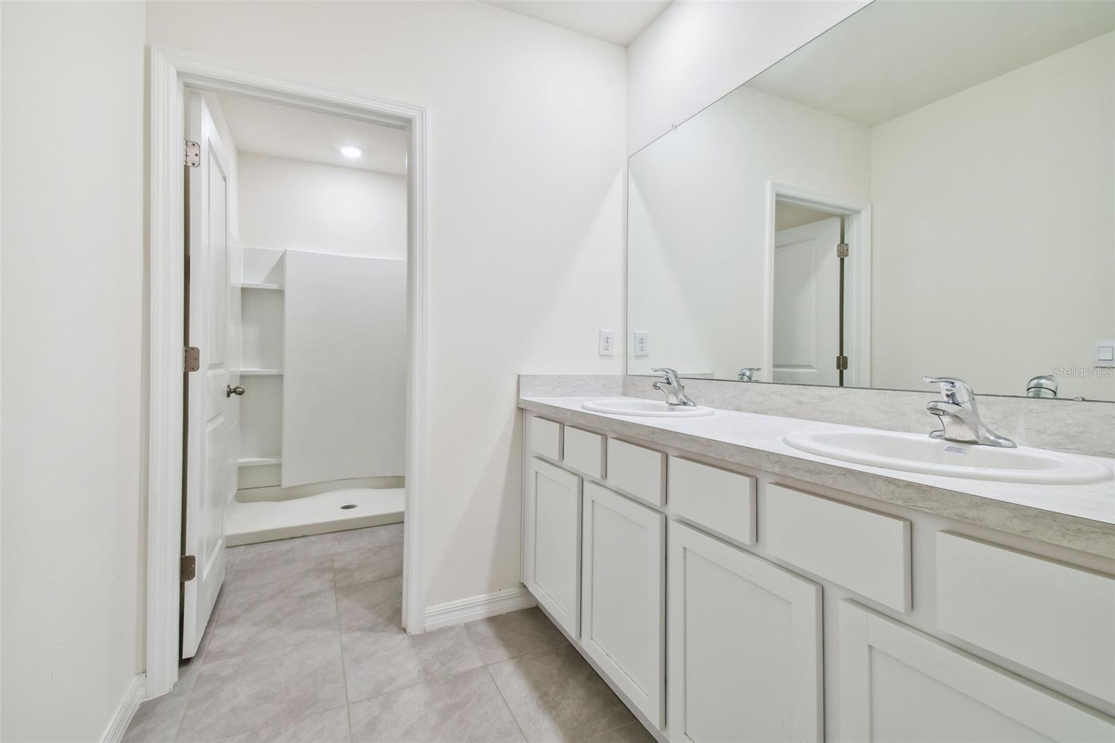 Image 46 of 82 For 33078 Major Oak Drive