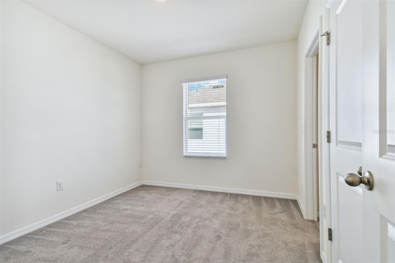 Image 51 of 82 For 33078 Major Oak Drive
