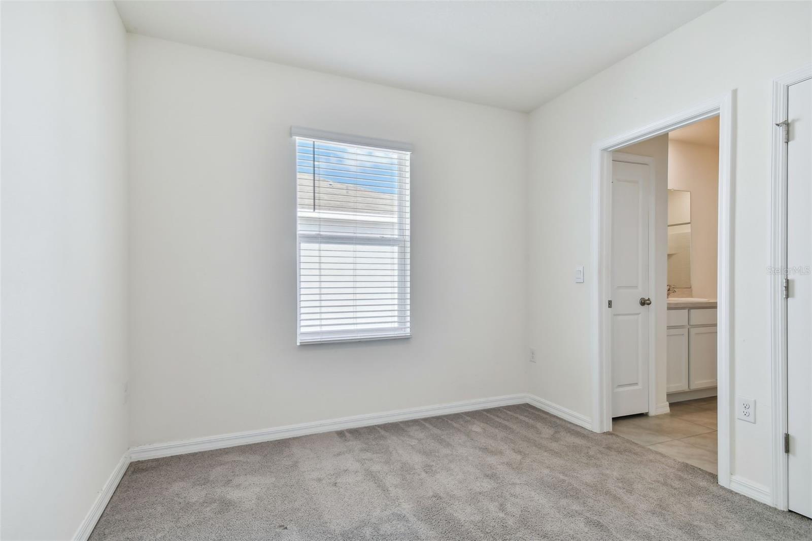 Image 52 of 82 For 33078 Major Oak Drive