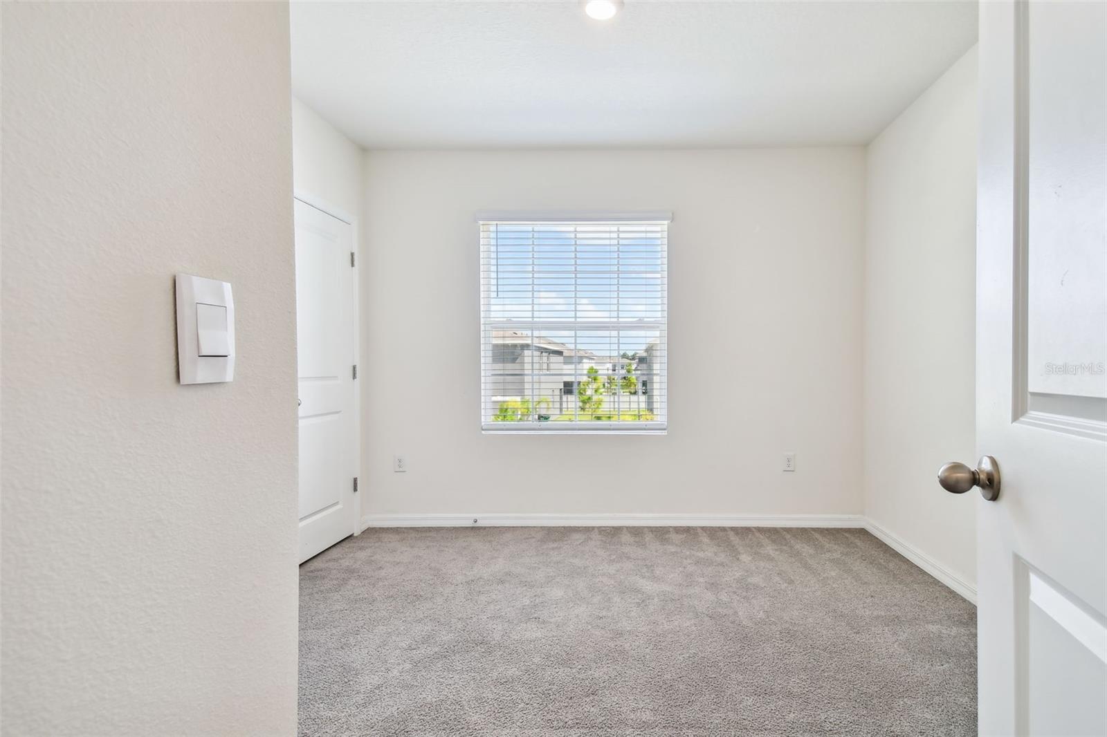 Image 59 of 82 For 33078 Major Oak Drive