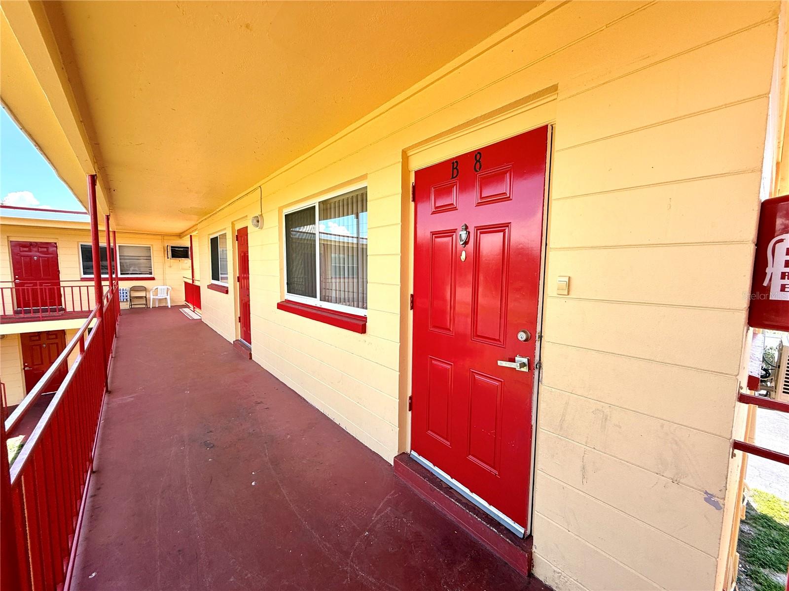 Details for 1050 62nd Ave South  E-4, ST PETERSBURG, FL 33705