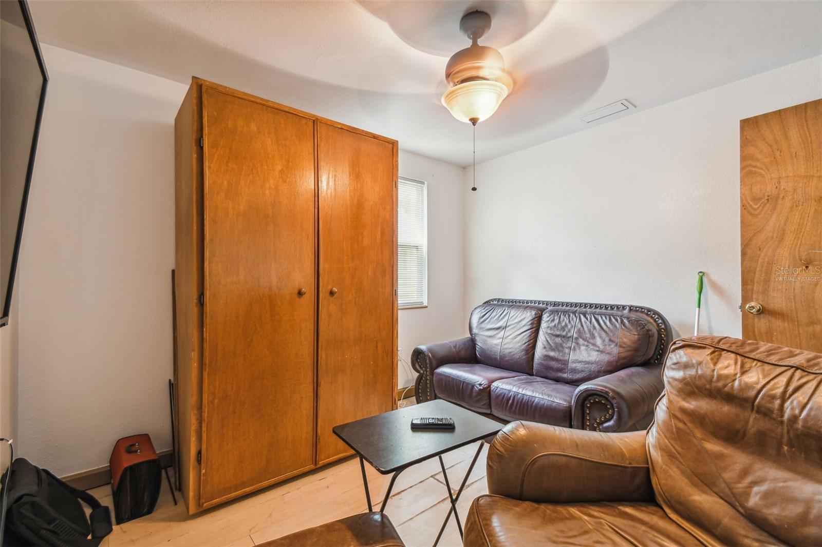 Image 20 of 62 For 227 Mckean Street