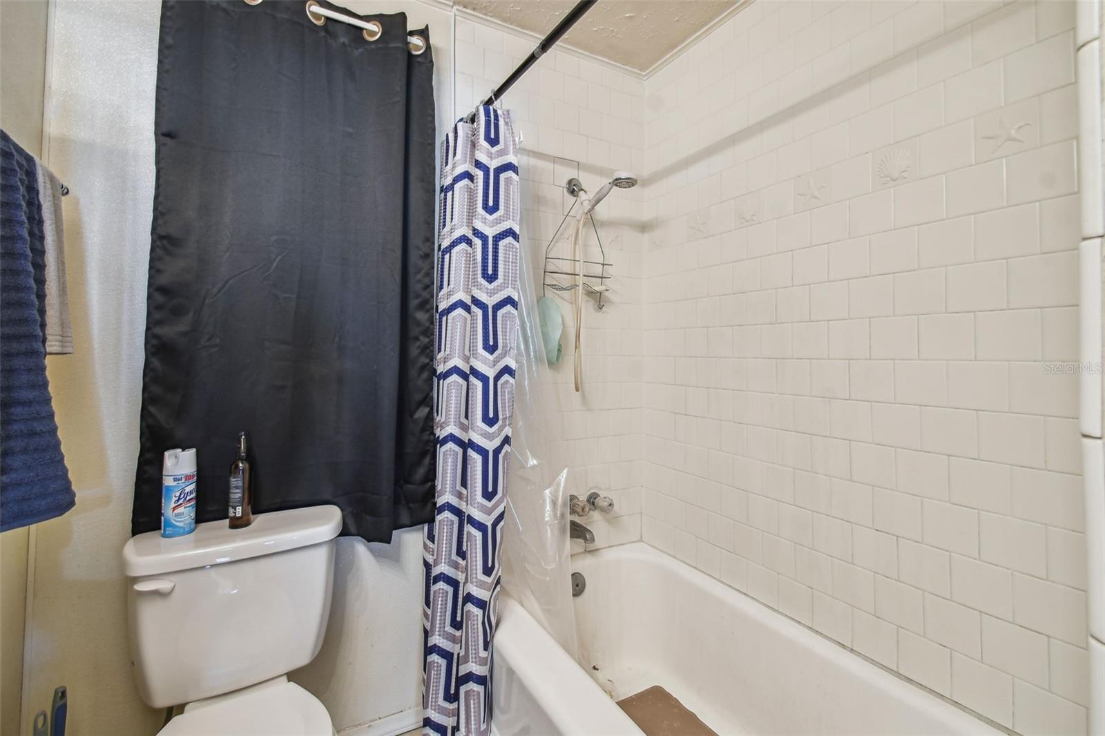 Image 22 of 62 For 227 Mckean Street