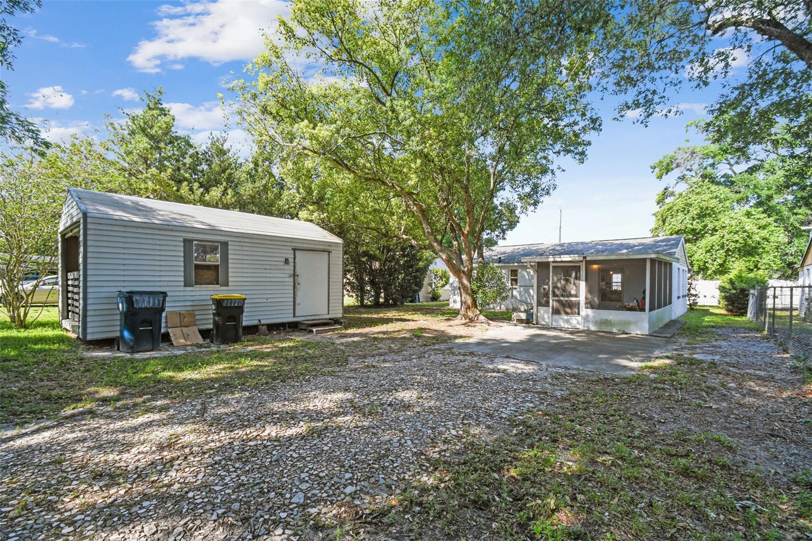 Image 32 of 62 For 227 Mckean Street