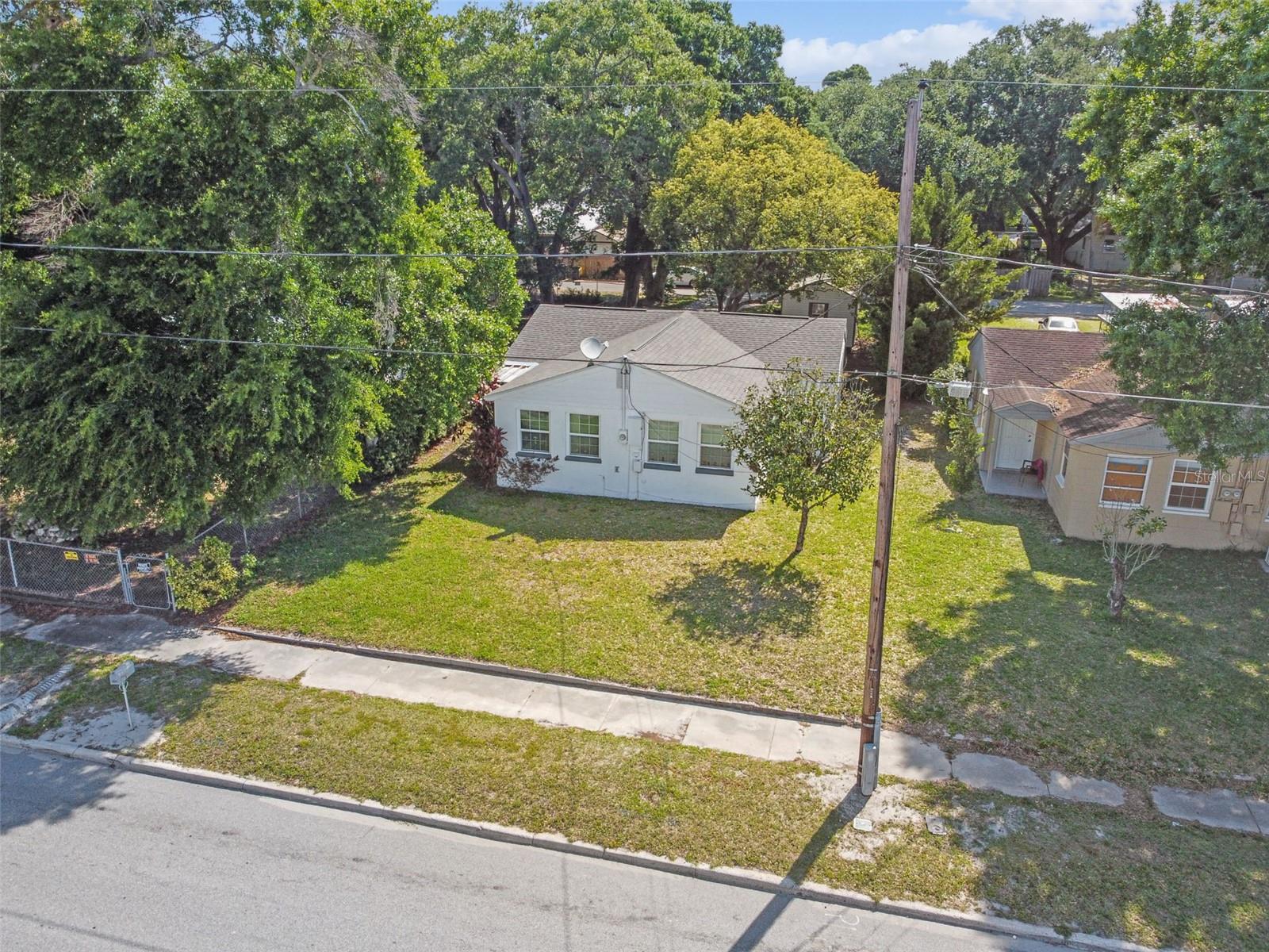 Image 54 of 62 For 227 Mckean Street
