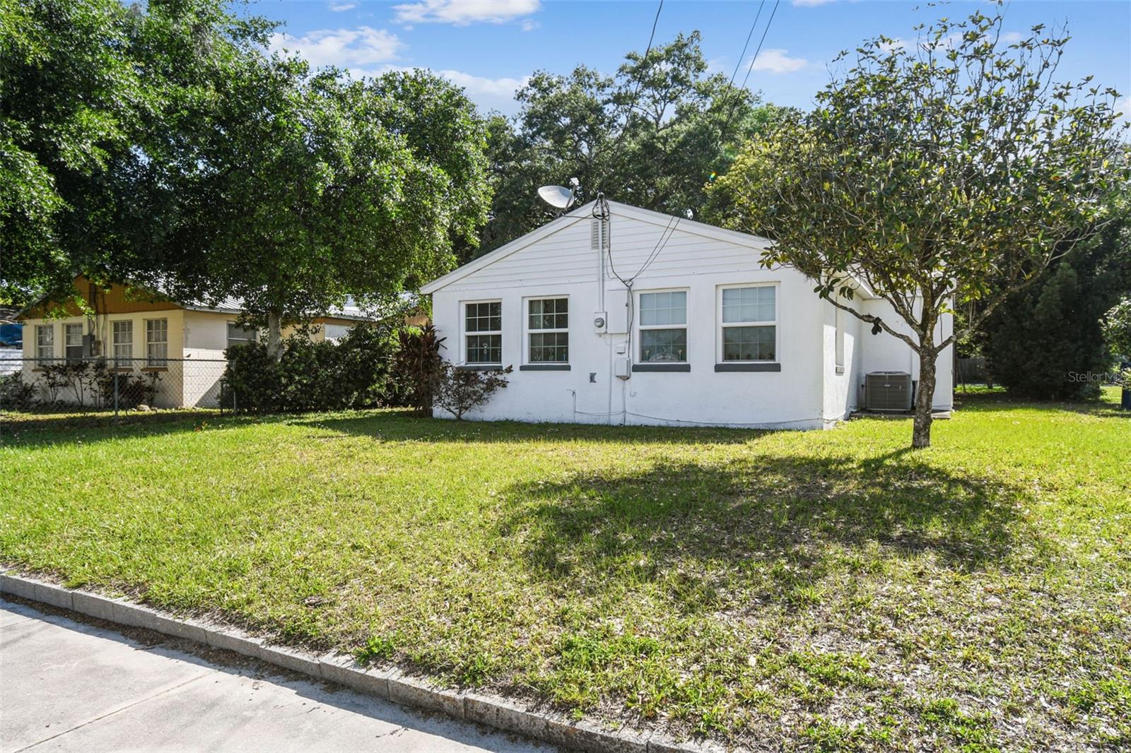 Image 6 of 62 For 227 Mckean Street