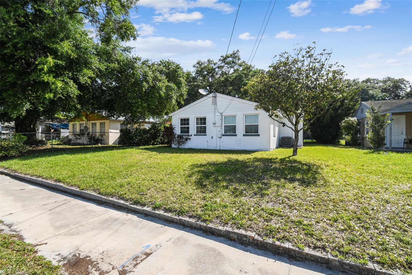 Image 7 of 62 For 227 Mckean Street