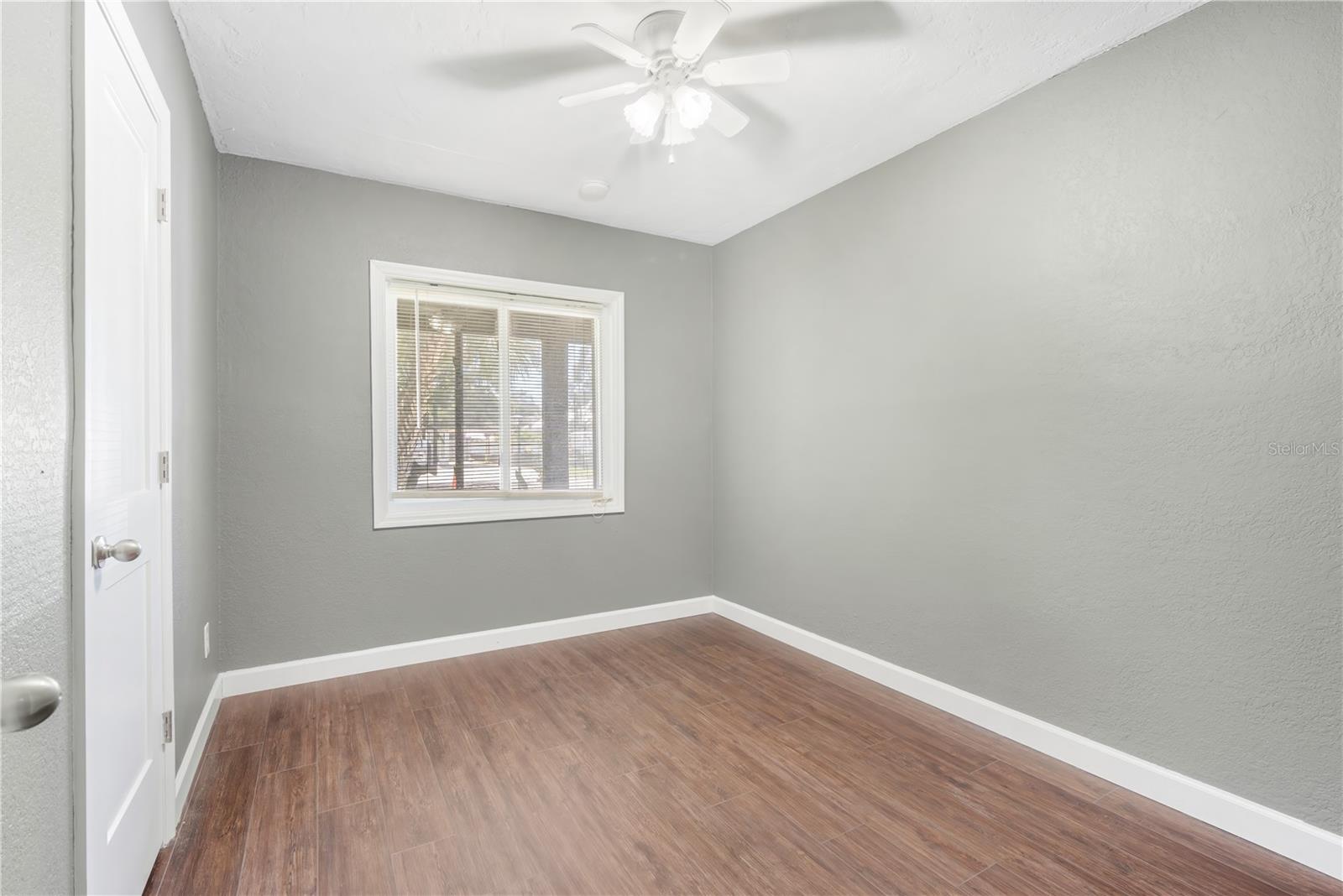 Image 10 of 22 For 4715 Knights Avenue