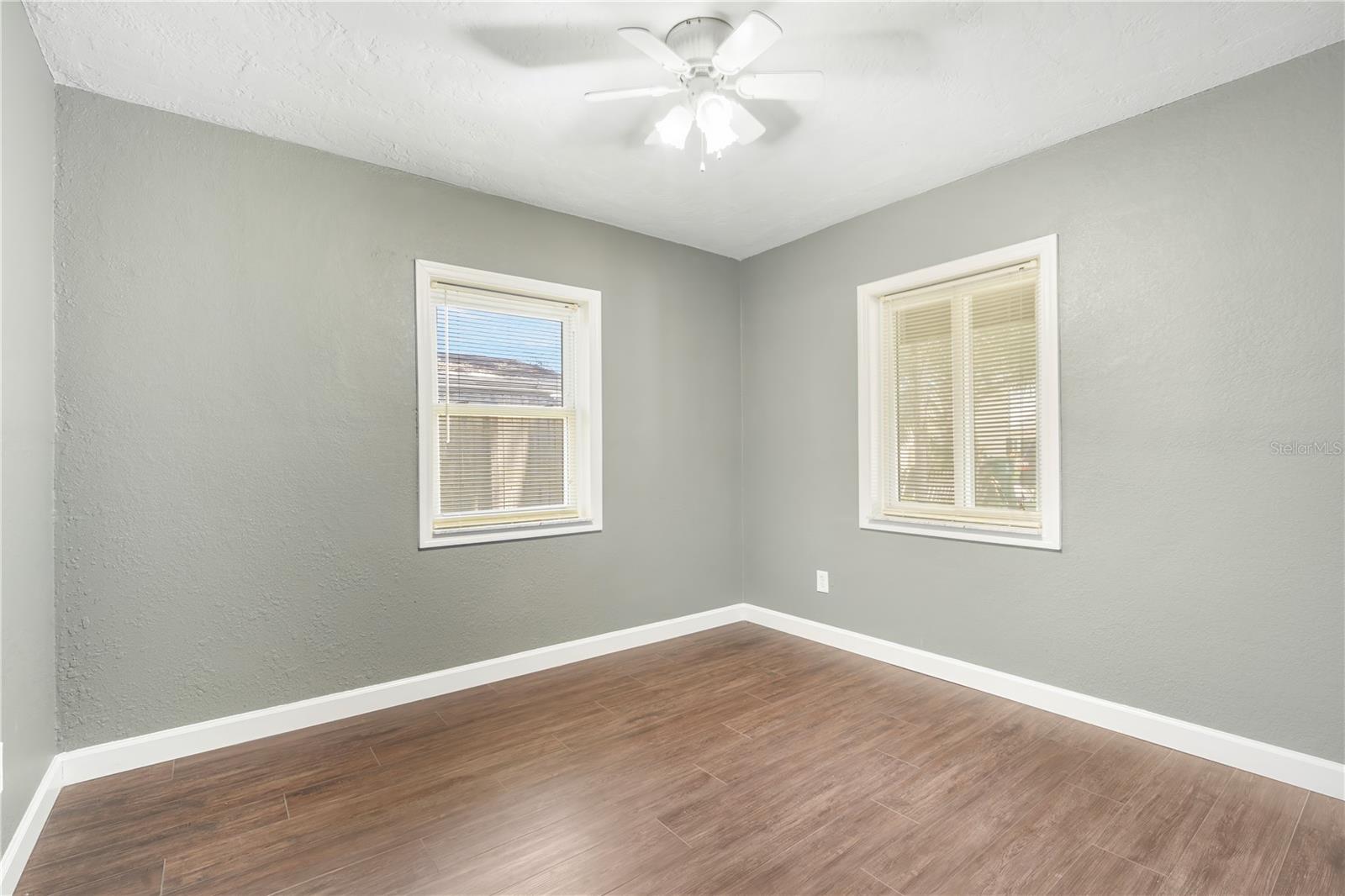 Image 11 of 22 For 4715 Knights Avenue