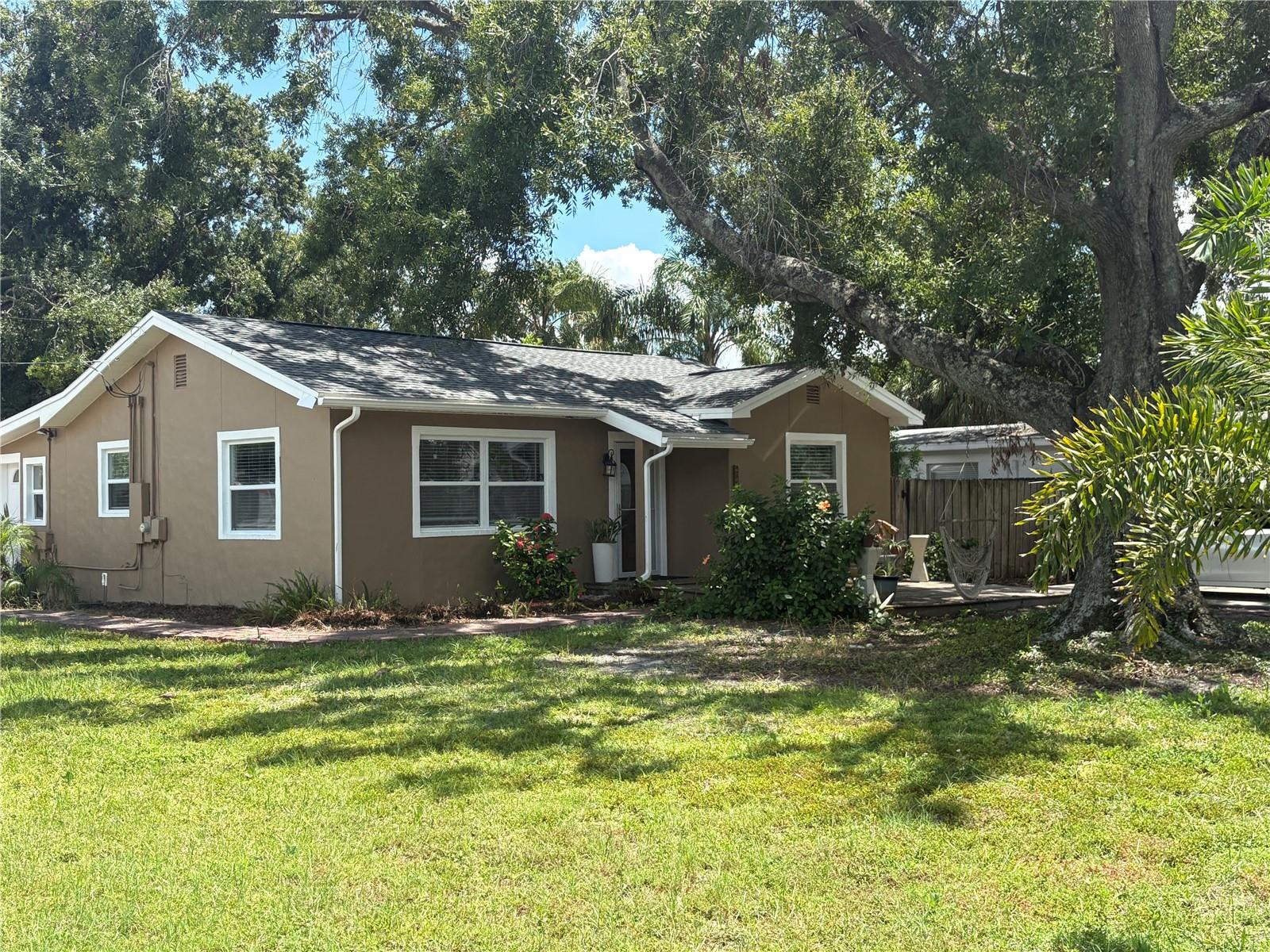Image 2 of 29 For 6702 Kissimmee Street