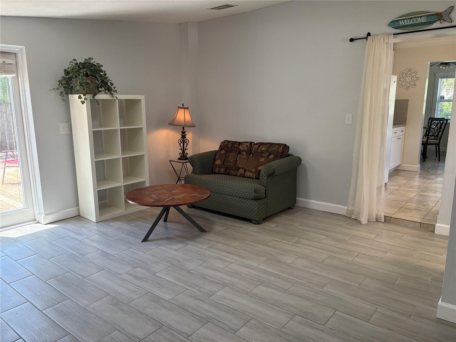 Image 23 of 29 For 6702 Kissimmee Street
