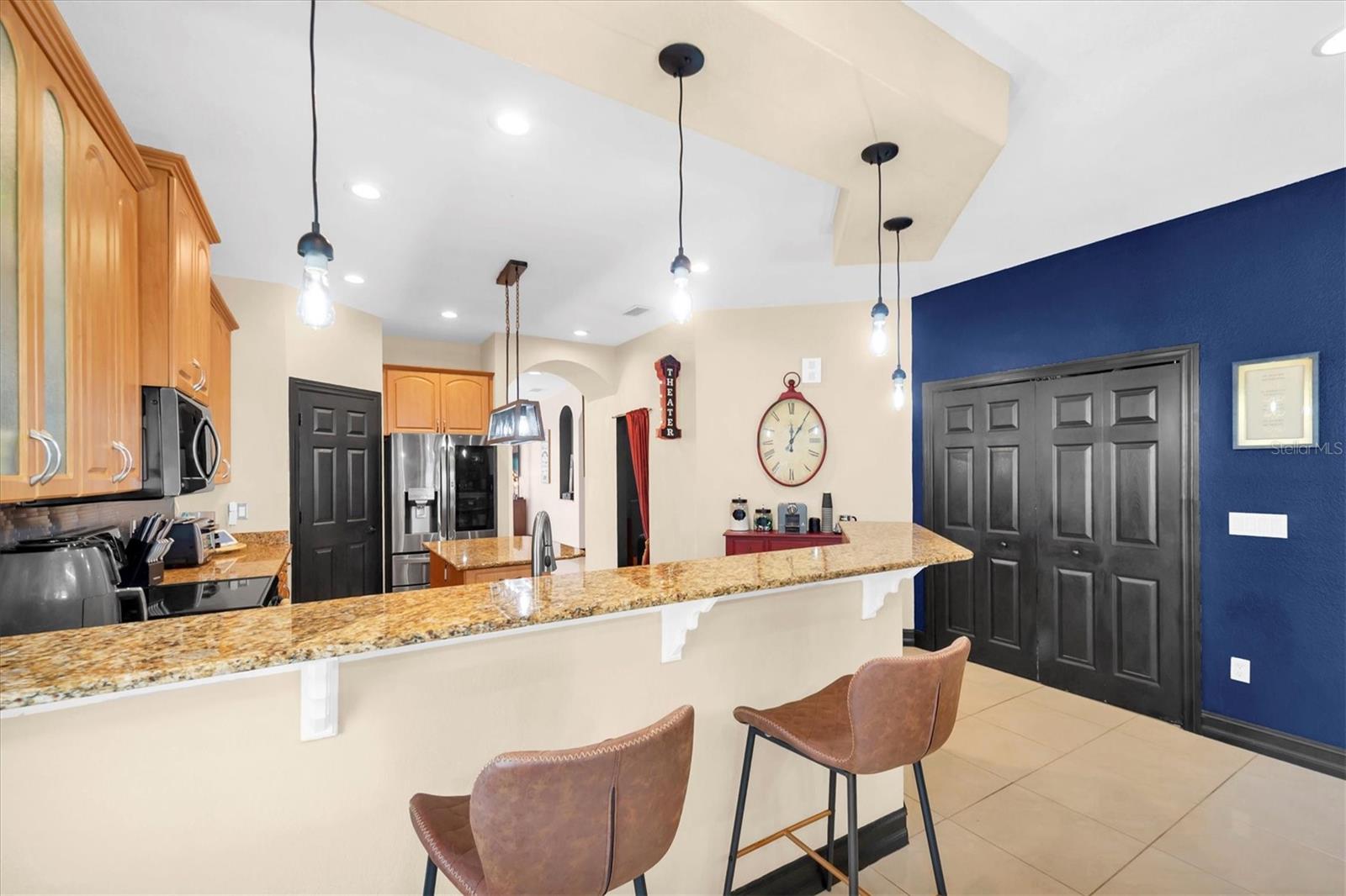 Image 17 of 47 For 8930 Newport Avenue